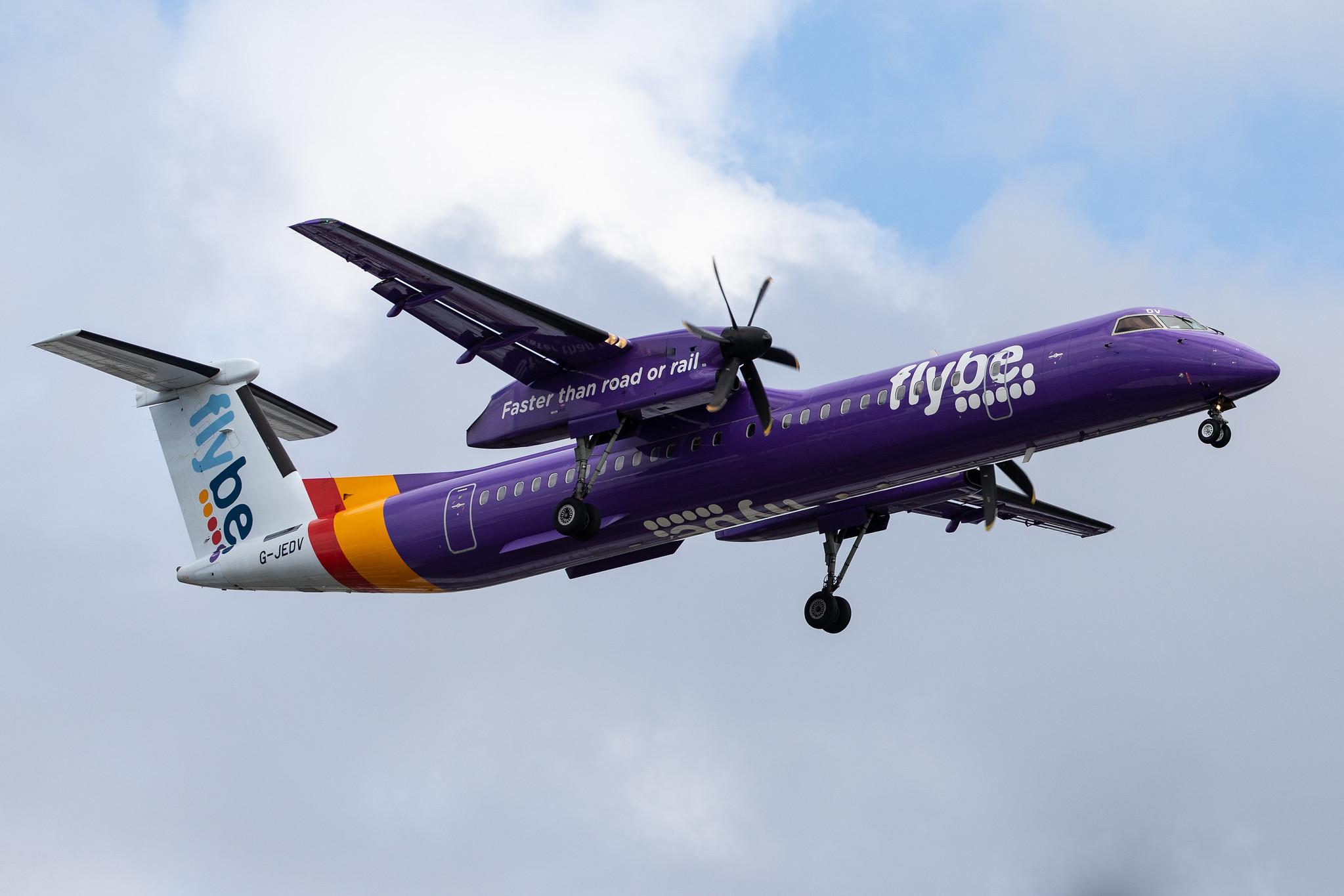 London Heathrow Airport: Flybe (BE / BEE) |  De Havilland Canada Dash 8-400 DH8D | G-JEDV | MSN 4090