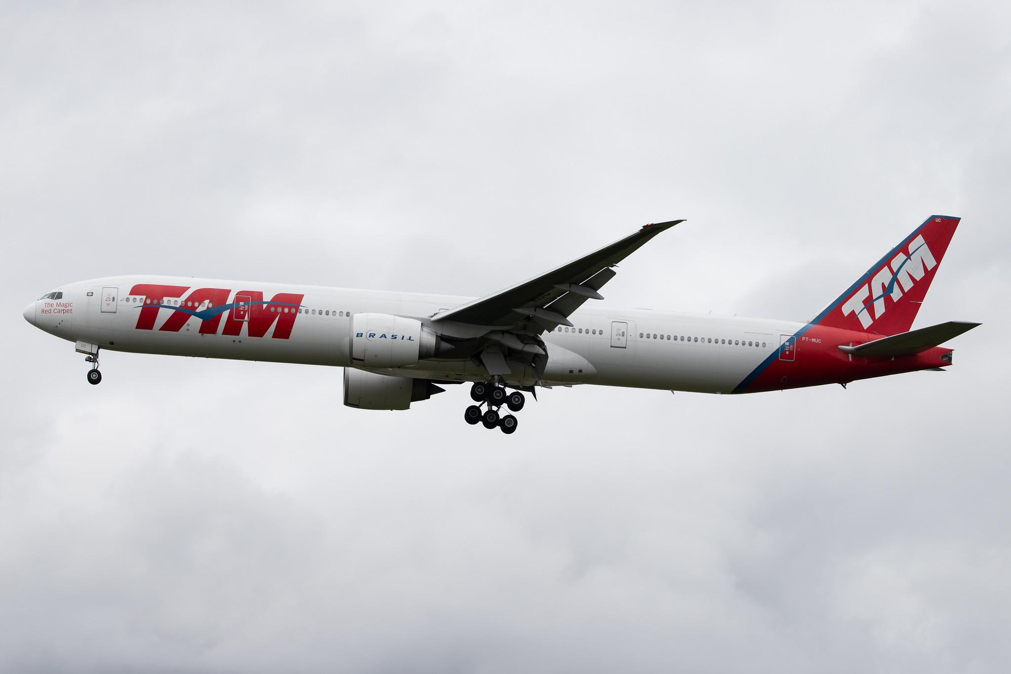 London Heathrow Airport: LATAM Airlines (LA / LAN) | Operator: LATAM Brasil |  Boeing 777-32W(ER) B77W | PT-MUC | MSN 37666