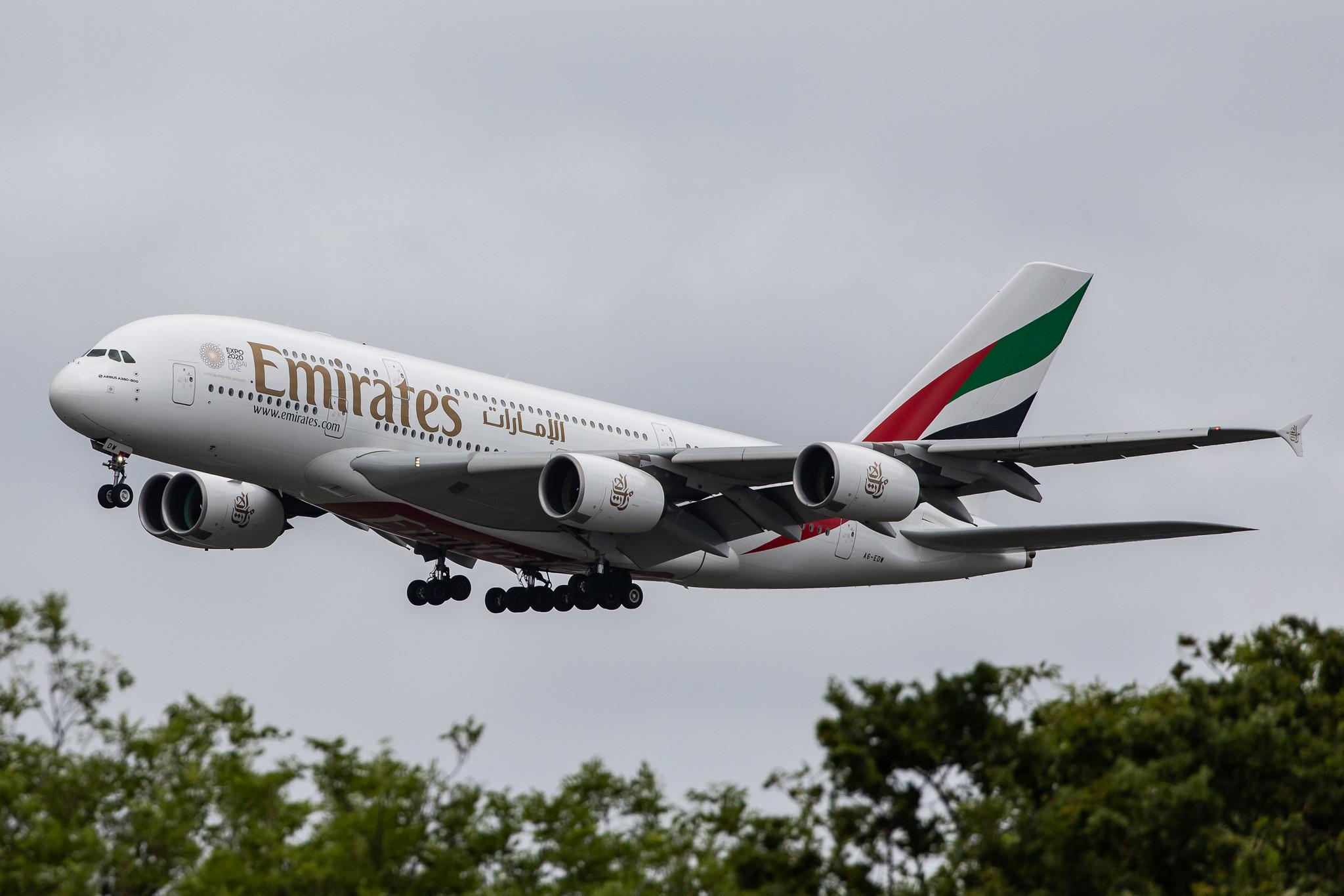 London Heathrow Airport: Emirates (EK / UAE) |  Airbus A380-861 A388 | A6-EDW | MSN 103