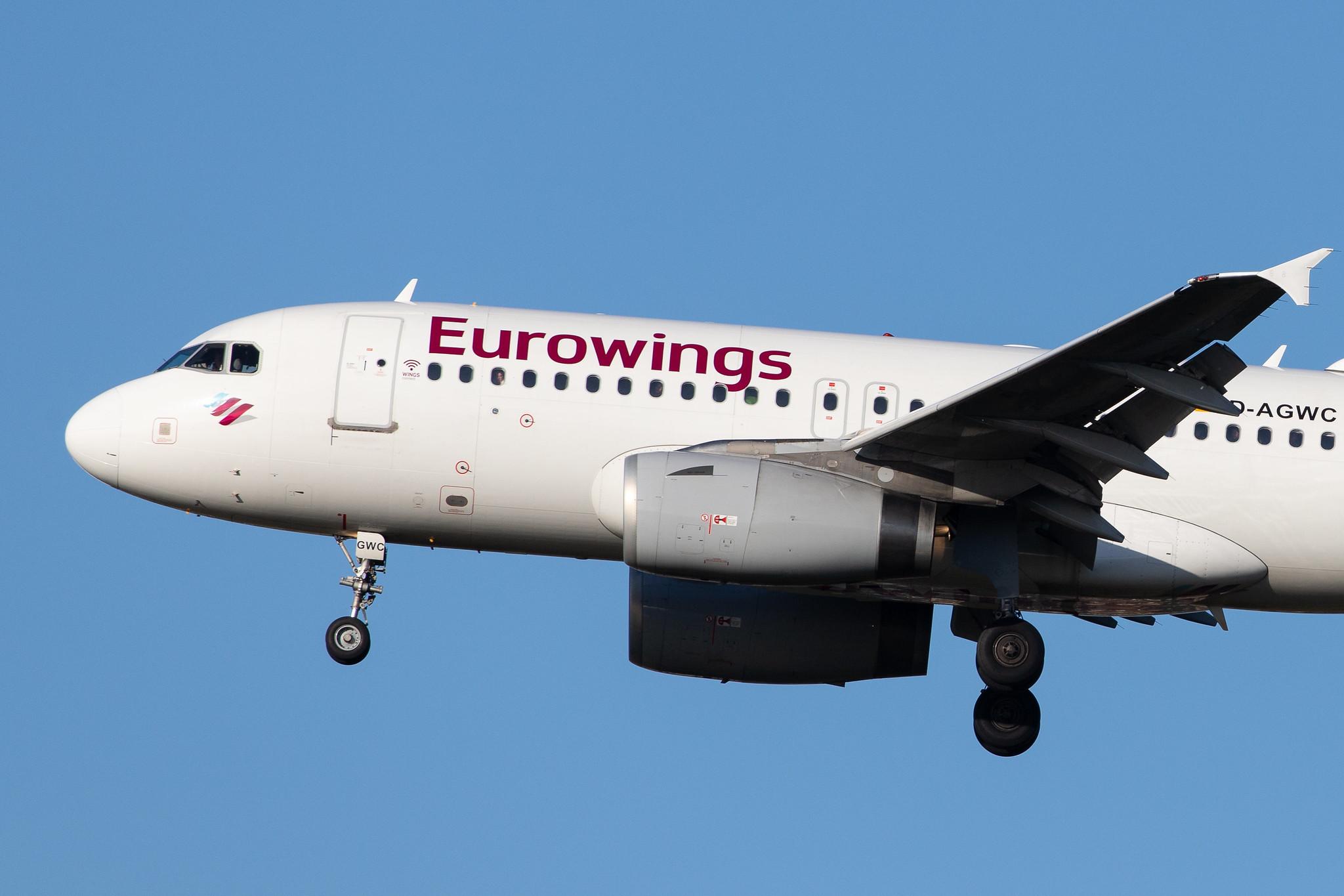 London Heathrow Airport: Eurowings (EW / EWG) |  Airbus A319-132 A319 | D-AGWC | MSN 2976