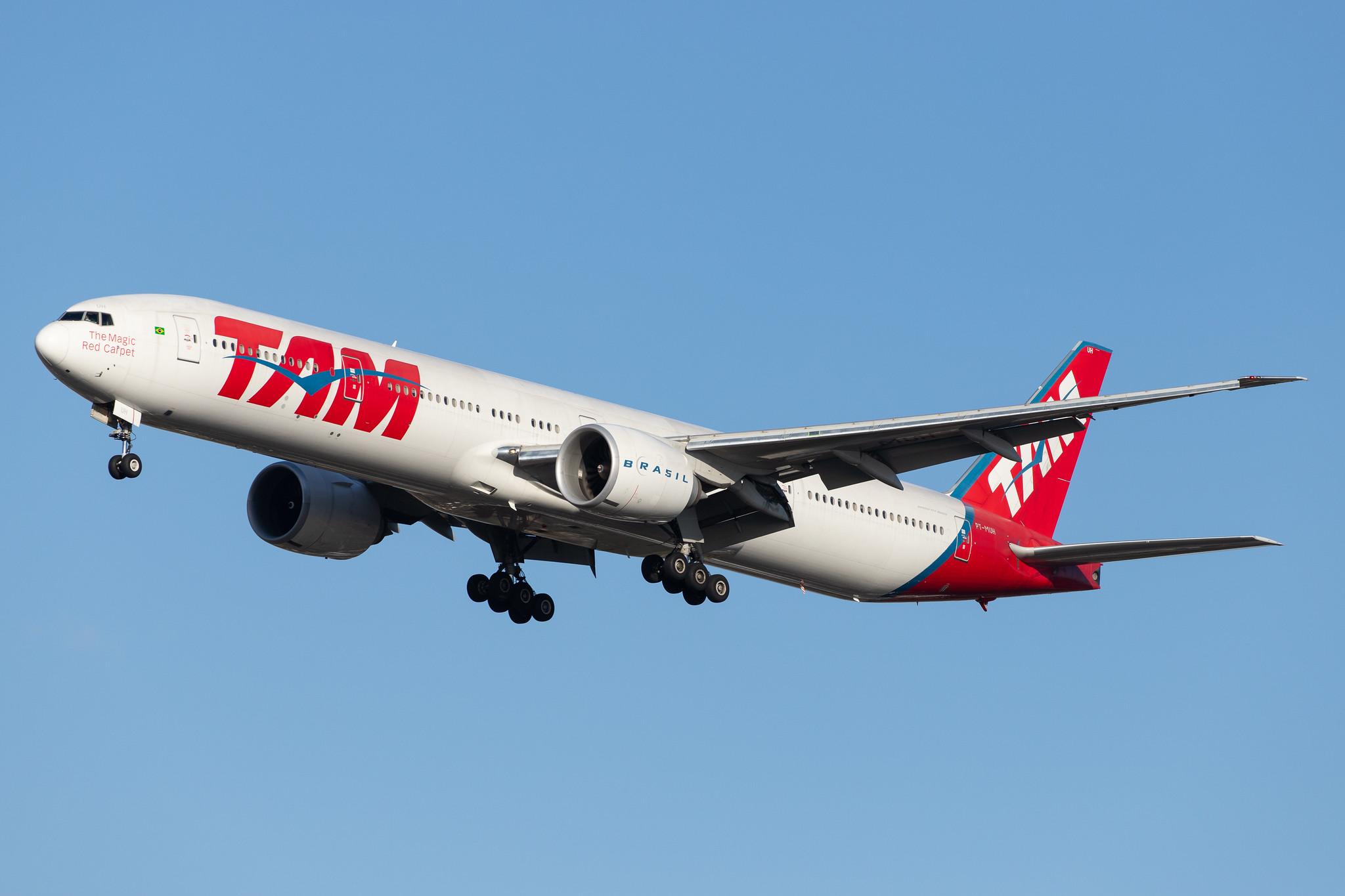 London Heathrow Airport: LATAM Airlines (LA / LAN) | Operator: LATAM Brasil |  Boeing 777-32W(ER) B77W | PT-MUH | MSN 38889