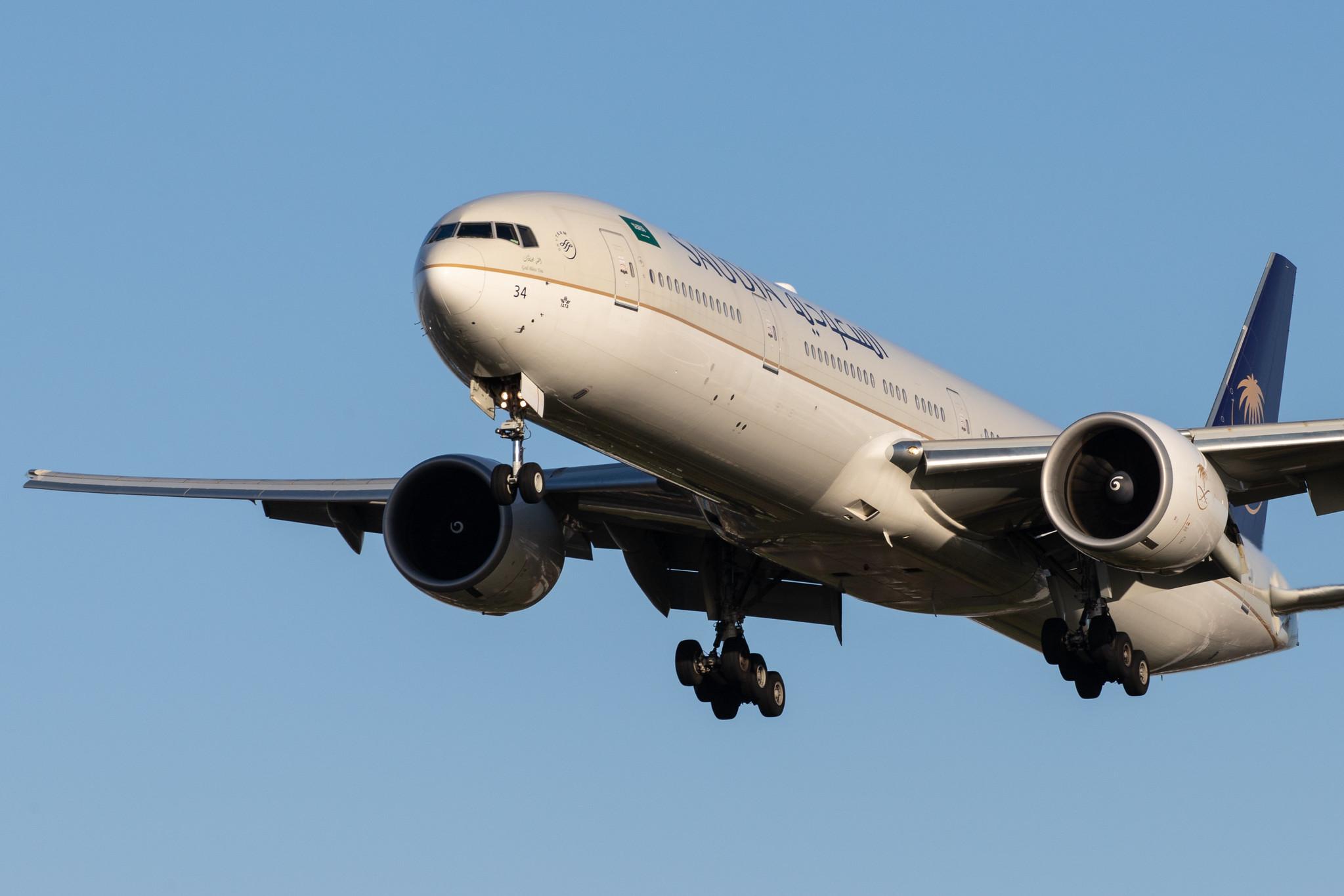 London Heathrow Airport: Saudia (SV / SVA) |  Boeing 777-3FG(ER) B77W | HZ-AK34 | MSN 61596