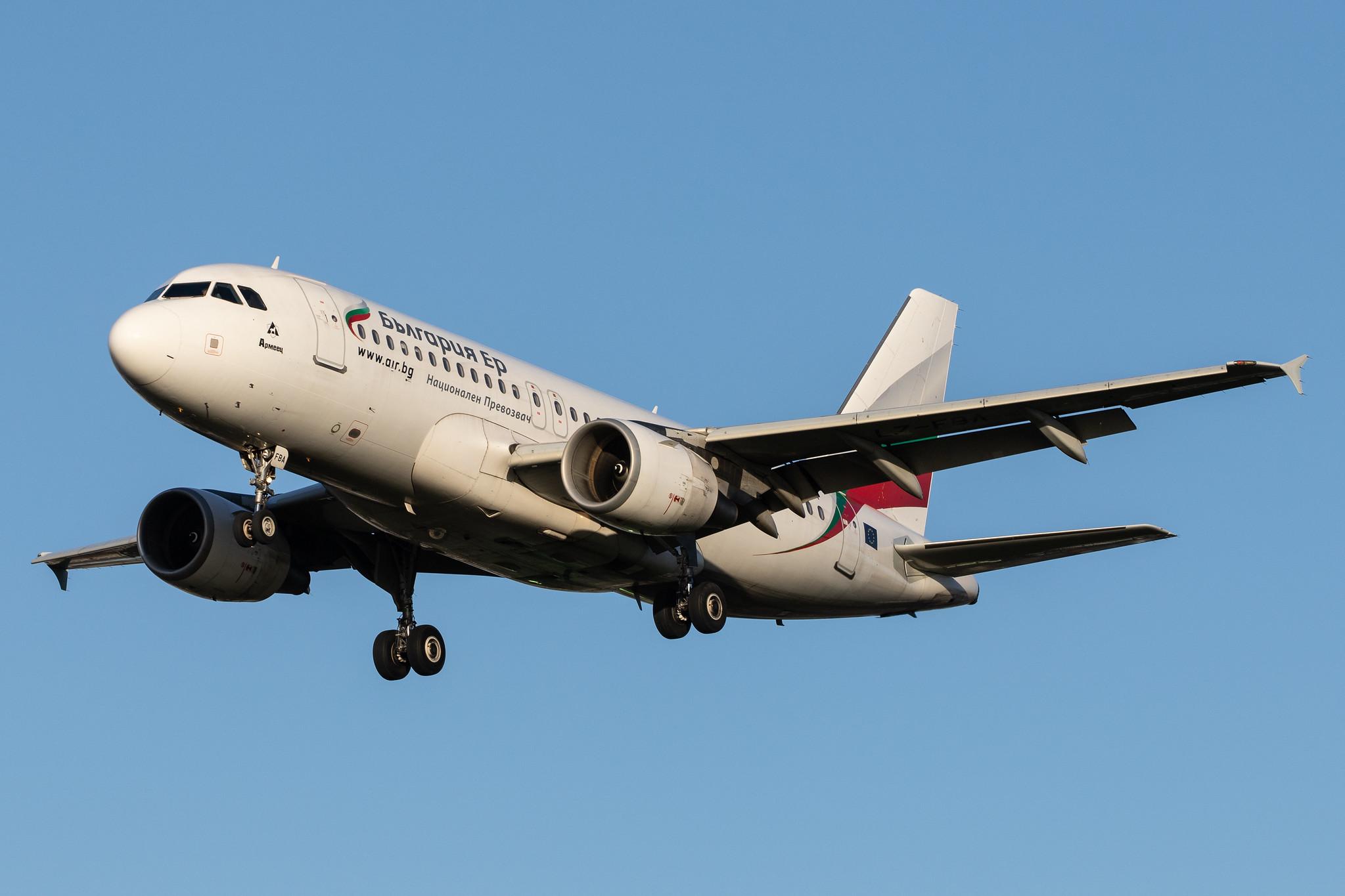 London Heathrow Airport: Bulgaria Air (FB / LZB) |  Airbus A319-112 A319 | LZ-FBA | MSN 3564