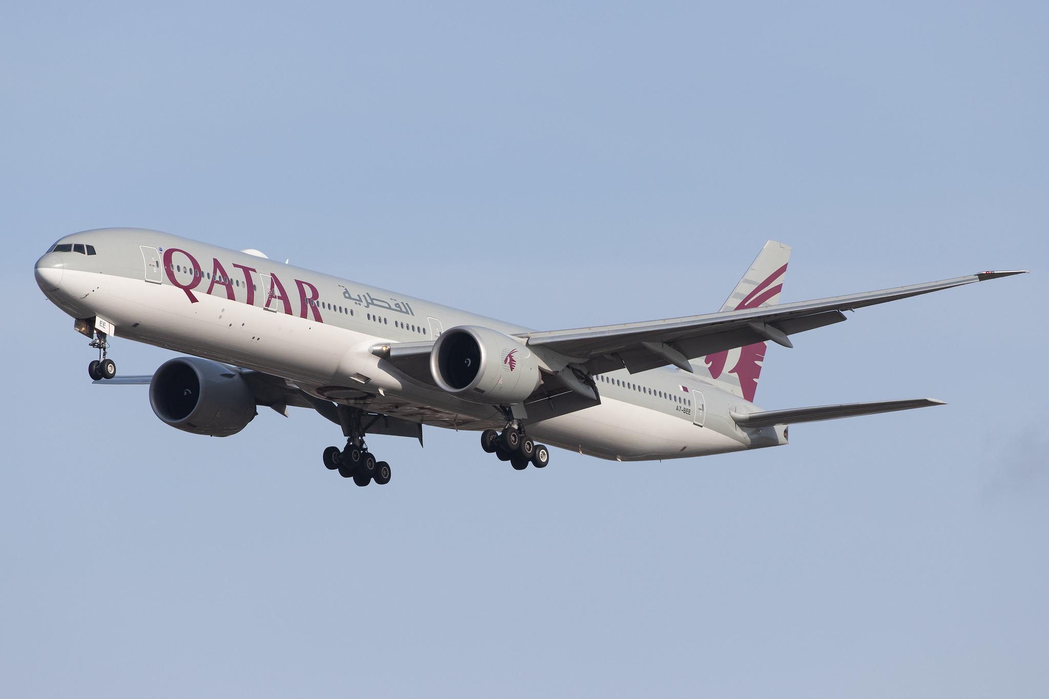 London Heathrow Airport: Qatar Airways (QR / QTR) |  Boeing 777-3DZ(ER) B77W | A7-BEE | MSN 60331