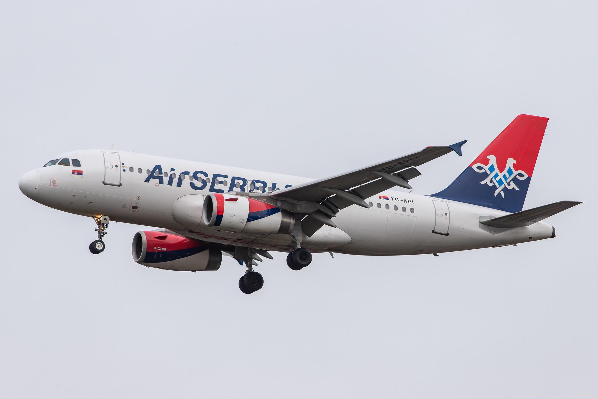London Heathrow Airport: AirSERBIA (JU / ASL) |  Airbus A319-132 A319 | YU-API | MSN 1140