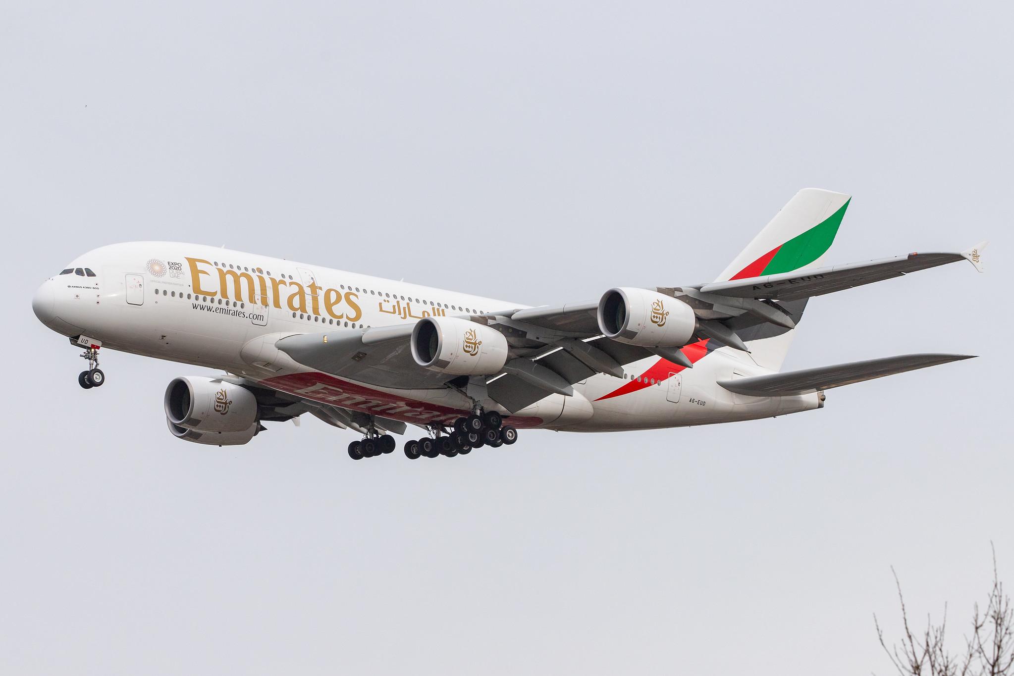 London Heathrow Airport: Emirates (EK / UAE) |  Airbus A380-861 A388 | A6-EUD | MSN 216