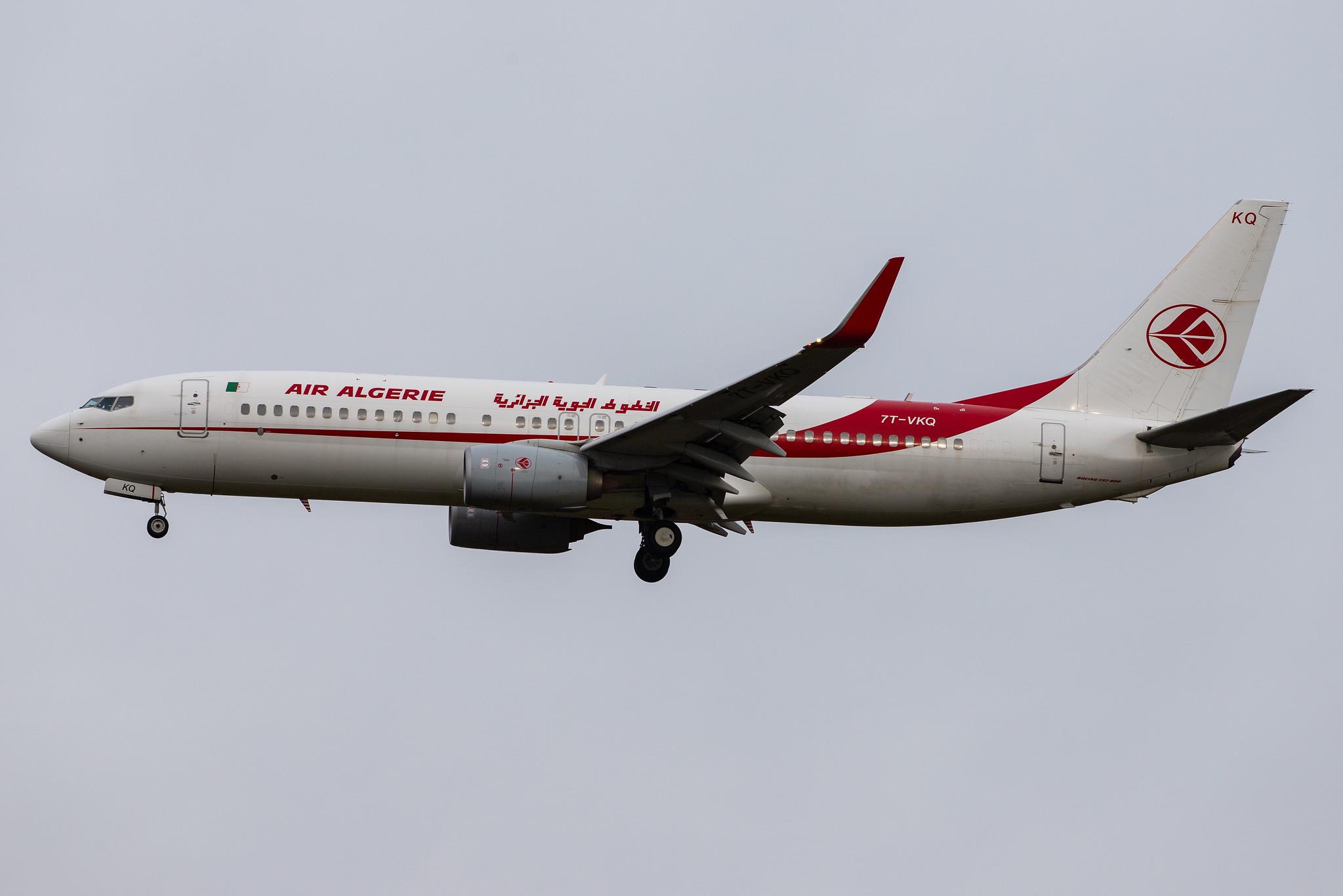 London Heathrow Airport: Air Algerie (AH / DAH) |  Boeing 737-8D6 B738 | 7T-VKQ | MSN 60753