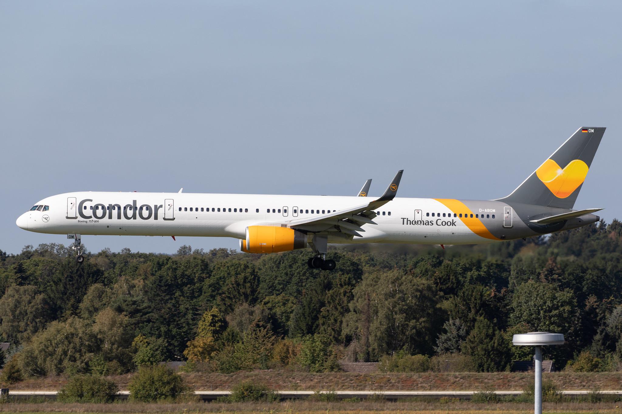 Hamburg Airport: Condor (DE / CFG) |  Boeing 757-330 B753 | D-ABOM | MSN 29022