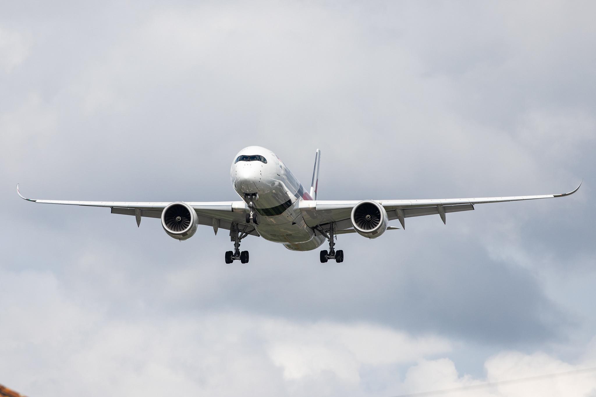 London Heathrow Airport: Malaysia Airlines (MH / MAS) |  Airbus A350-941 A359 | 9M-MAE | MSN 195