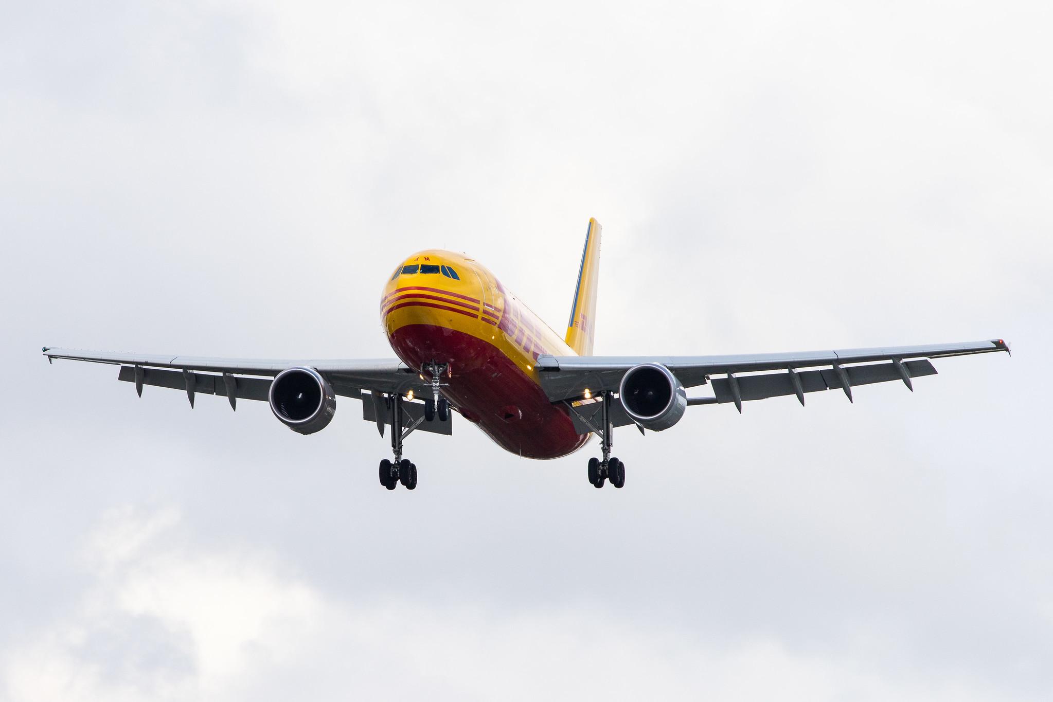 London Heathrow Airport: DHL (D0 / DHK) | Operator: European Air Transport |  Airbus A300B4-622R(F) A306 | D-AEAM | MSN 797