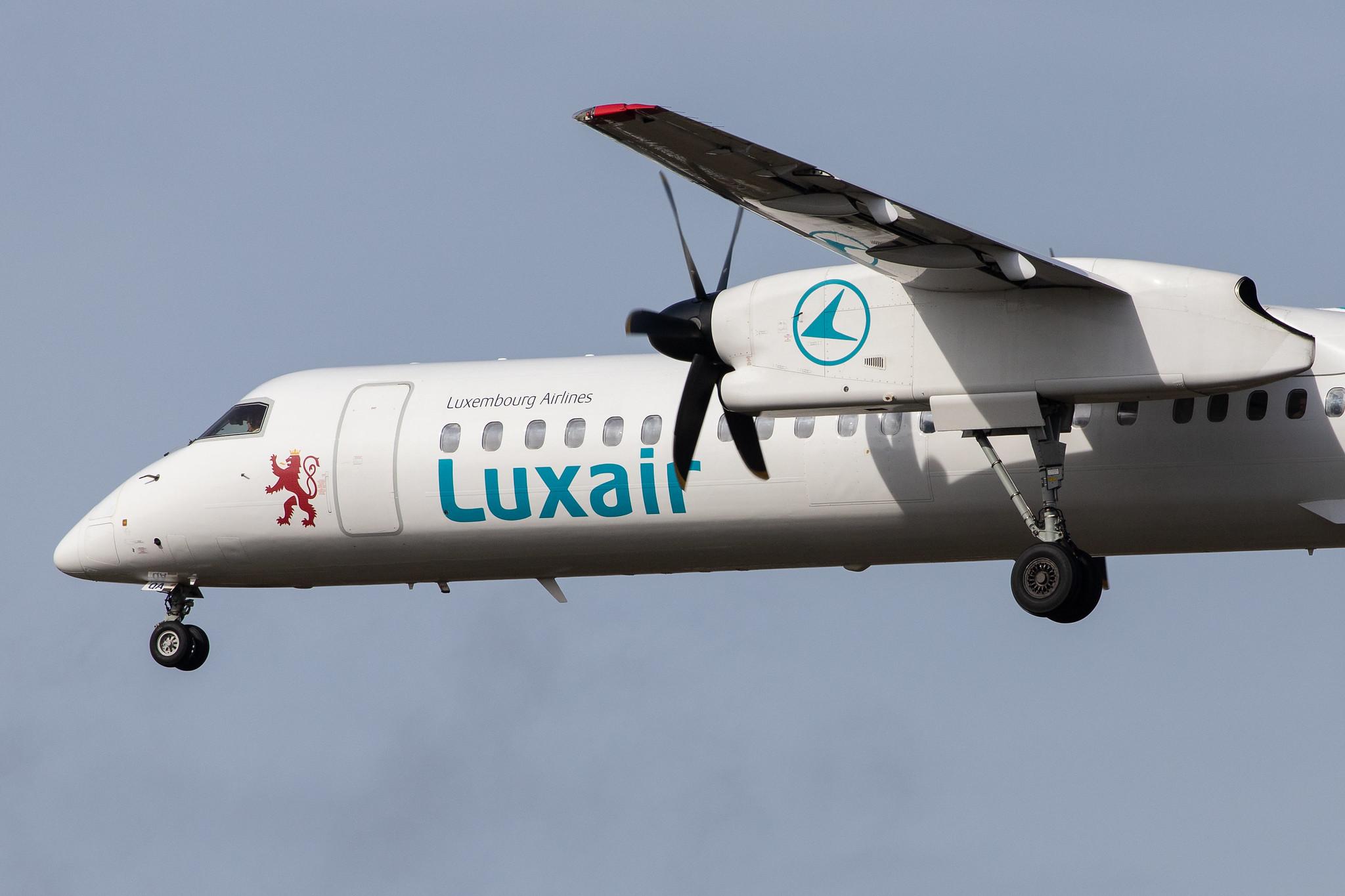 Flughafen Berlin Tegel (TXL): Luxair (LG / LGL) |  De Havilland Canada Dash 8-400 DH8D | LX-LQA | MSN 4468