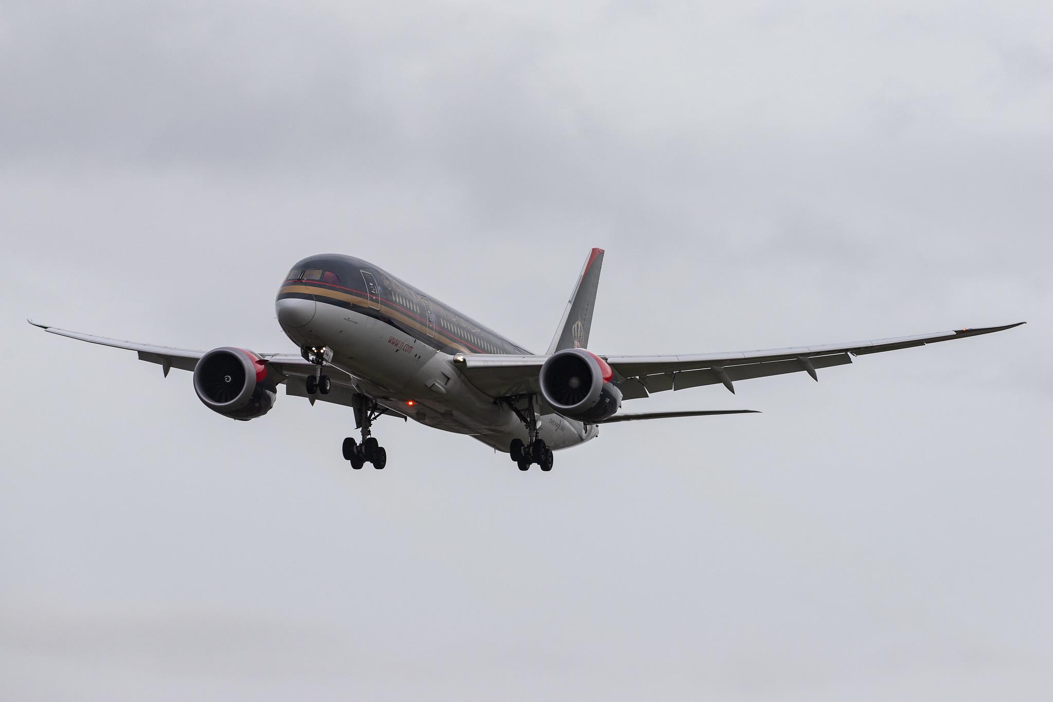 London Heathrow Airport: Royal Jordanian (RJ / RJA) |  Boeing 787-8 Dreamliner B788 | JY-BAG | MSN 37984