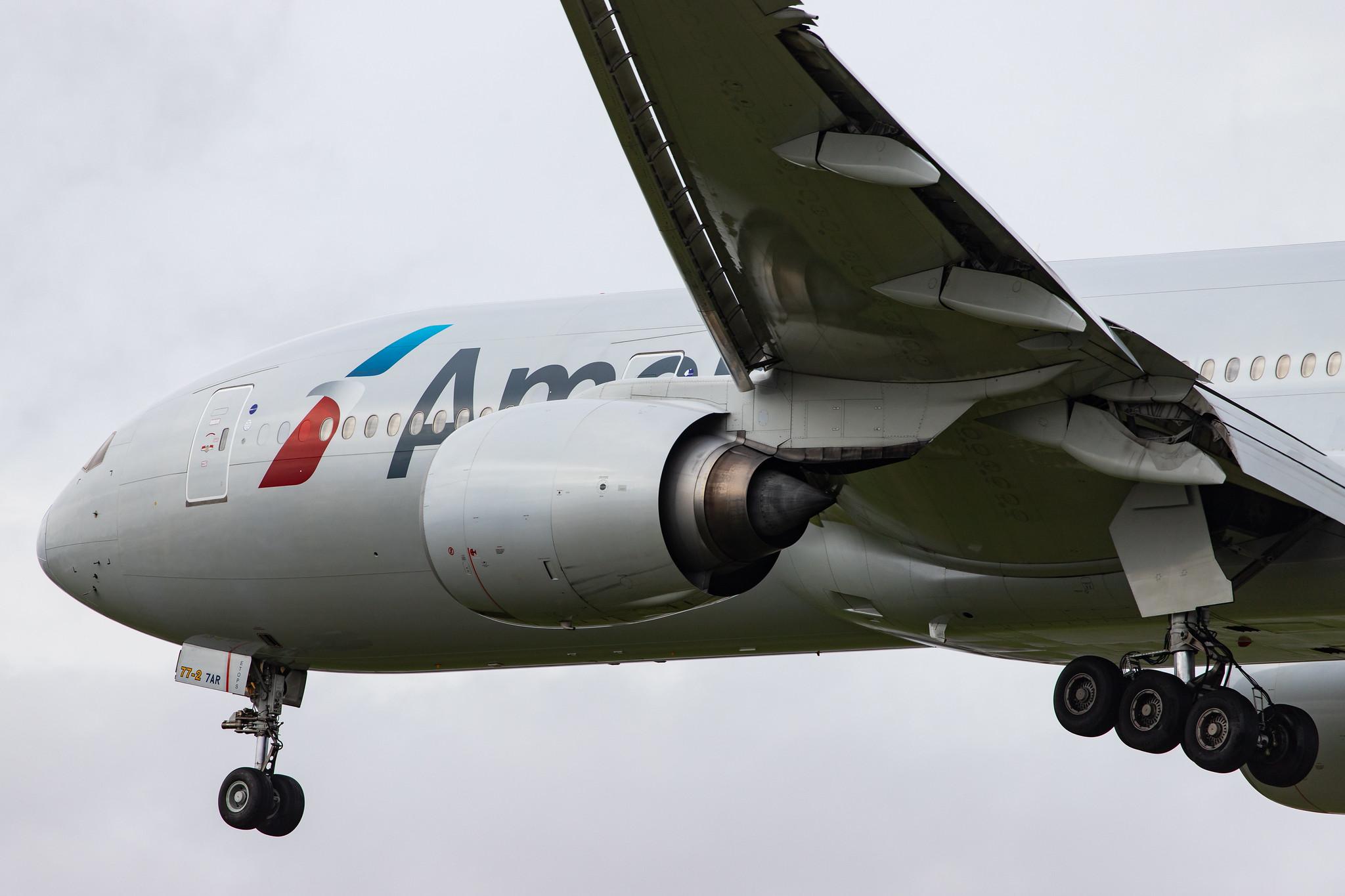 London Heathrow Airport: American Airlines (AA / AAL) |  Boeing 777-223(ER) B772 | N784AN | MSN 29588