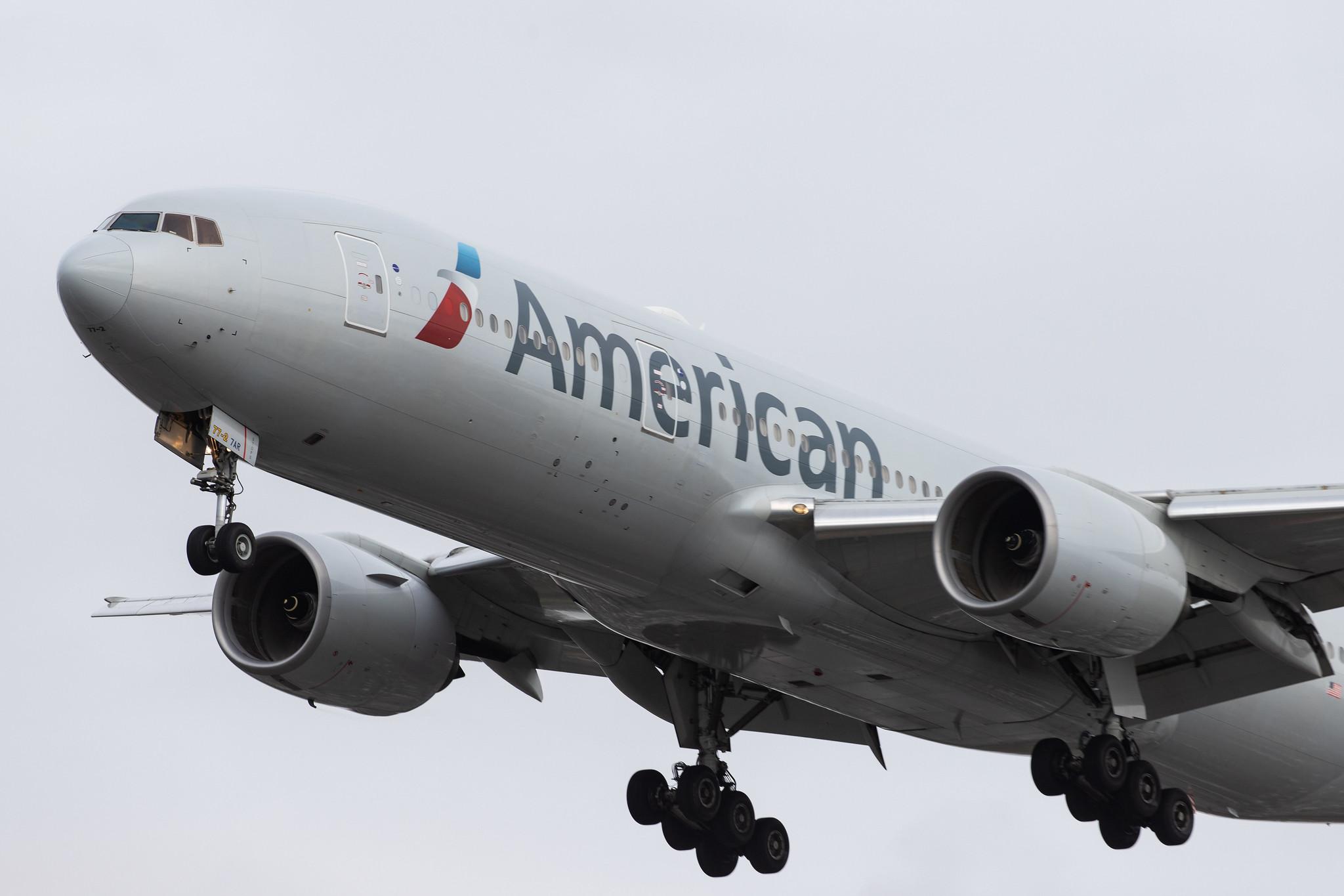 London Heathrow Airport: American Airlines (AA / AAL) |  Boeing 777-223(ER) B772 | N784AN | MSN 29588