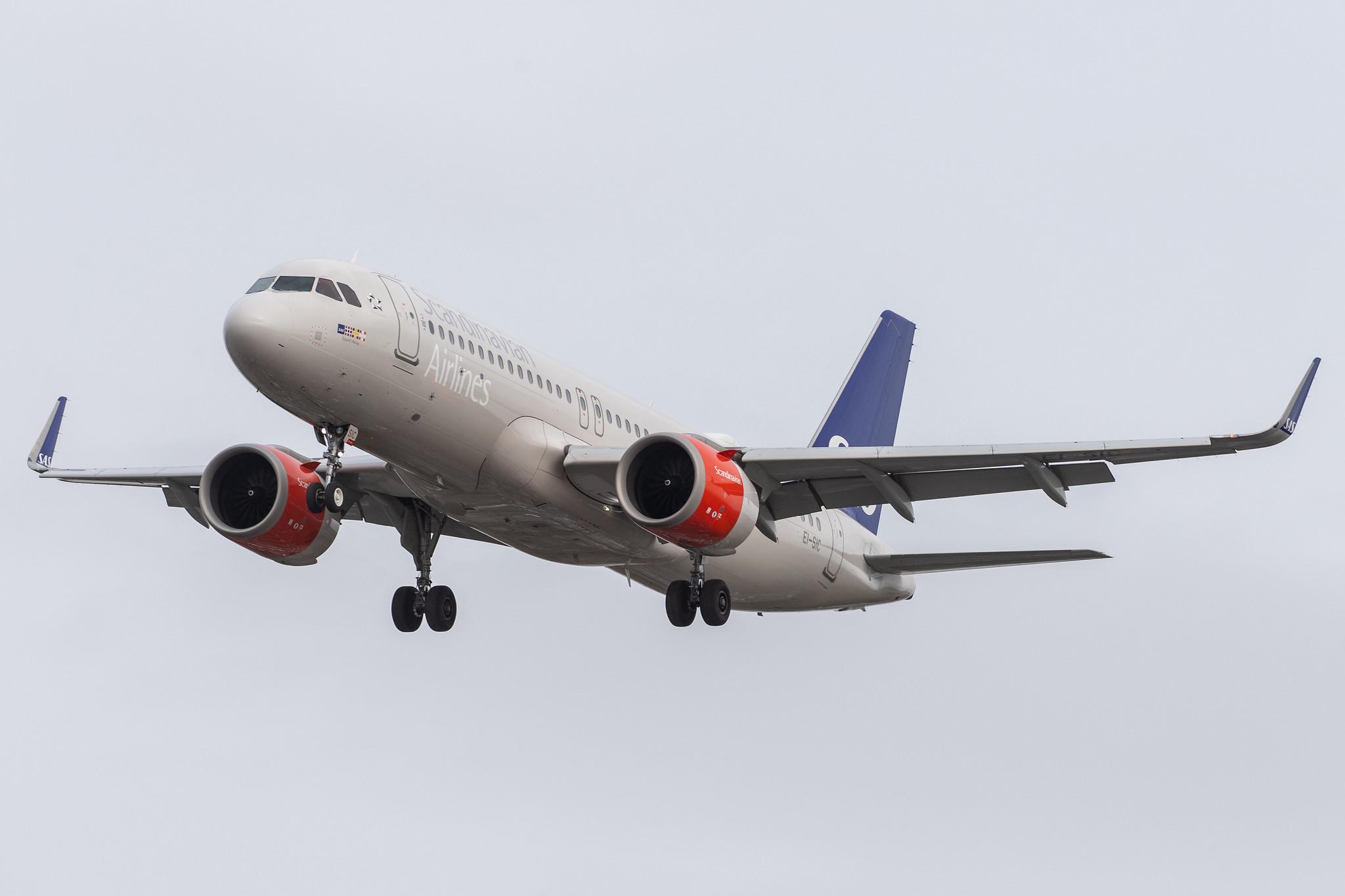 London Heathrow Airport: SAS (SK / SAS) | Operator: SAS Ireland |  Airbus A320-251N A20N | EI-SIC | MSN 7979