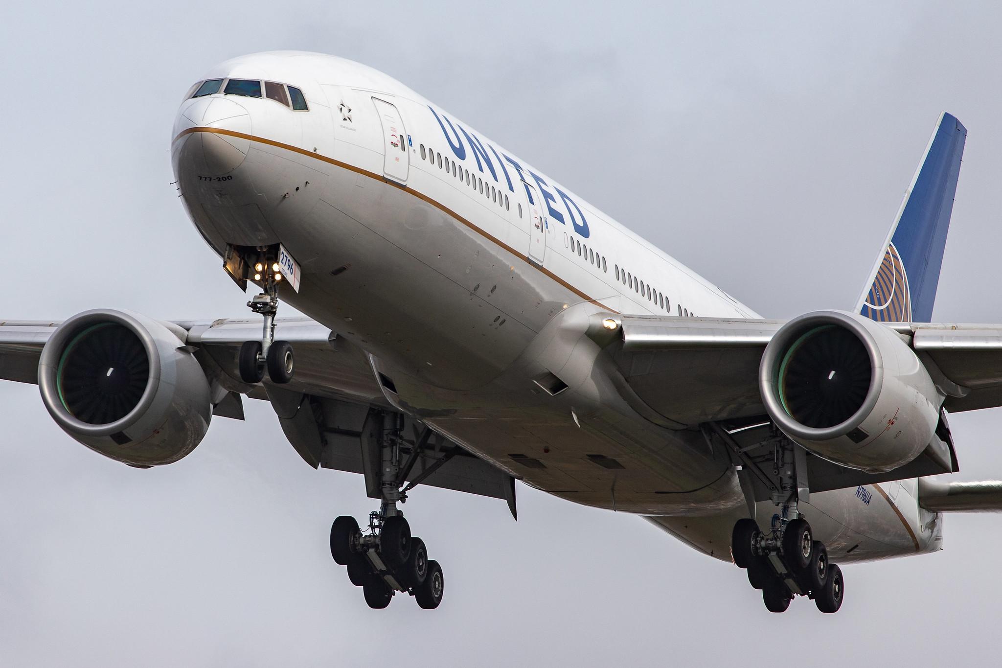 London Heathrow Airport: United Airlines (UA / UAL) |  Boeing 777-222(ER) B772 | N796UA | MSN 26931
