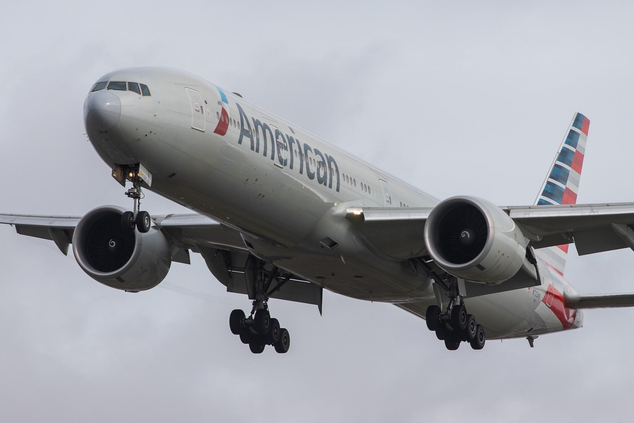 London Heathrow Airport: American Airlines (AA / AAL) |  Boeing 777-323(ER) B77W | N722AN | MSN 31547