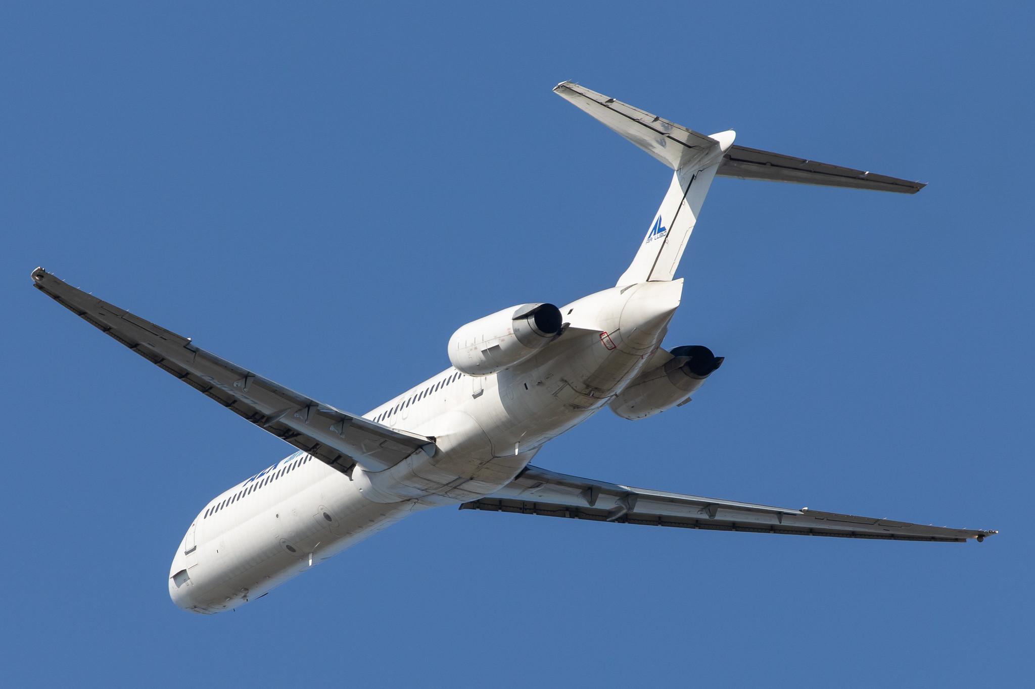 Hamburg Airport: ALK Airlines |  McDonnell Douglas MD-82 MD82 | LZ-DEO | MSN 48079