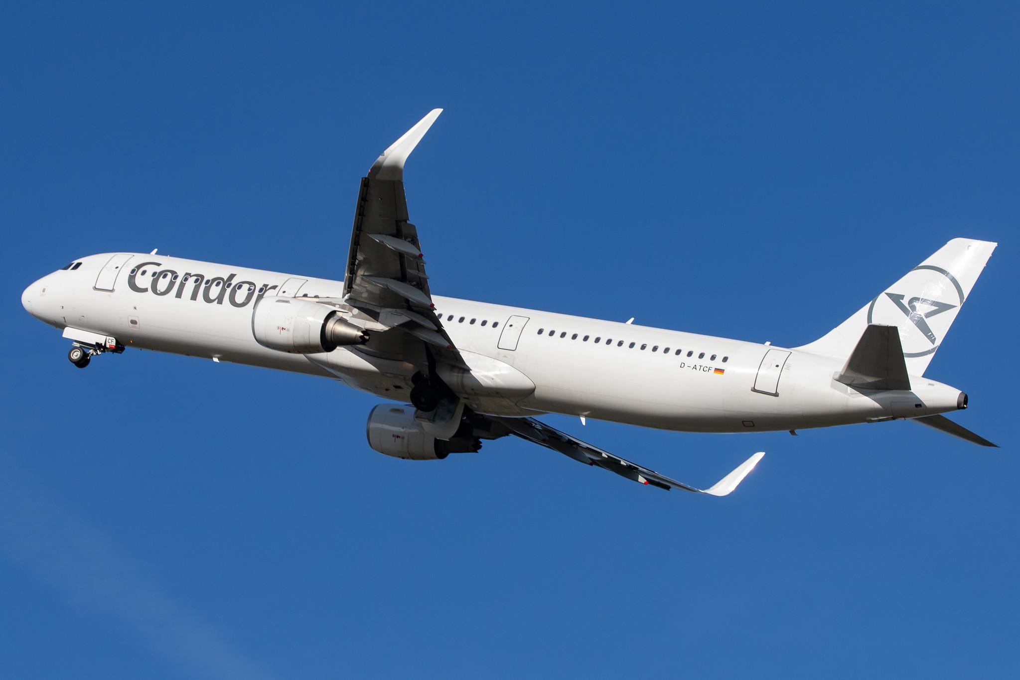Hamburg Airport: Condor (DE / CFG) |  Airbus A321-211 A321 | D-ATCF | MSN 5843
