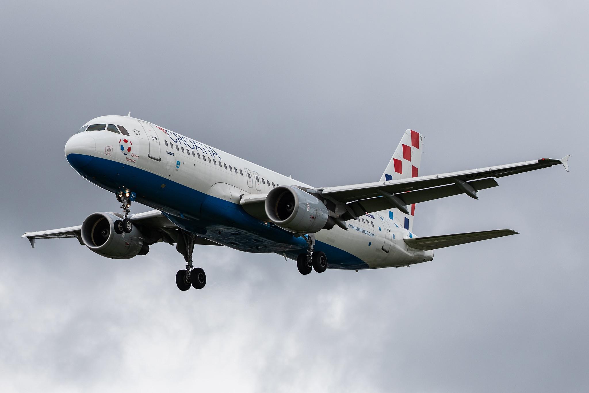London Heathrow Airport: Croatia Airlines (OU / CTN) |  Airbus A320-214 A320 | 9A-CTK | MSN 1237
