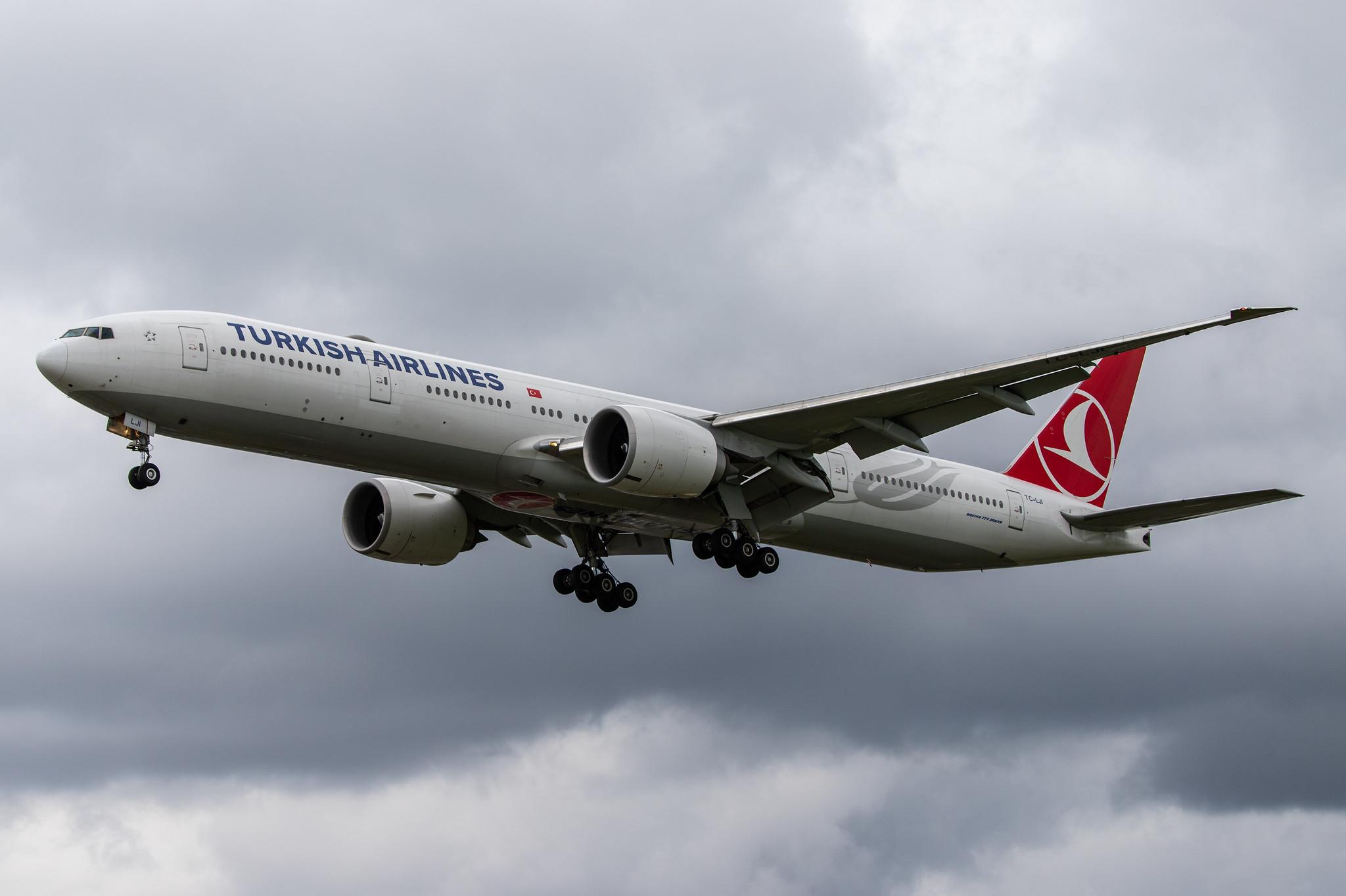London Heathrow Airport: Turkish Airlines (TK / THY) |  Boeing 777-3F2(ER) B77W | TC-LJI | MSN 44130