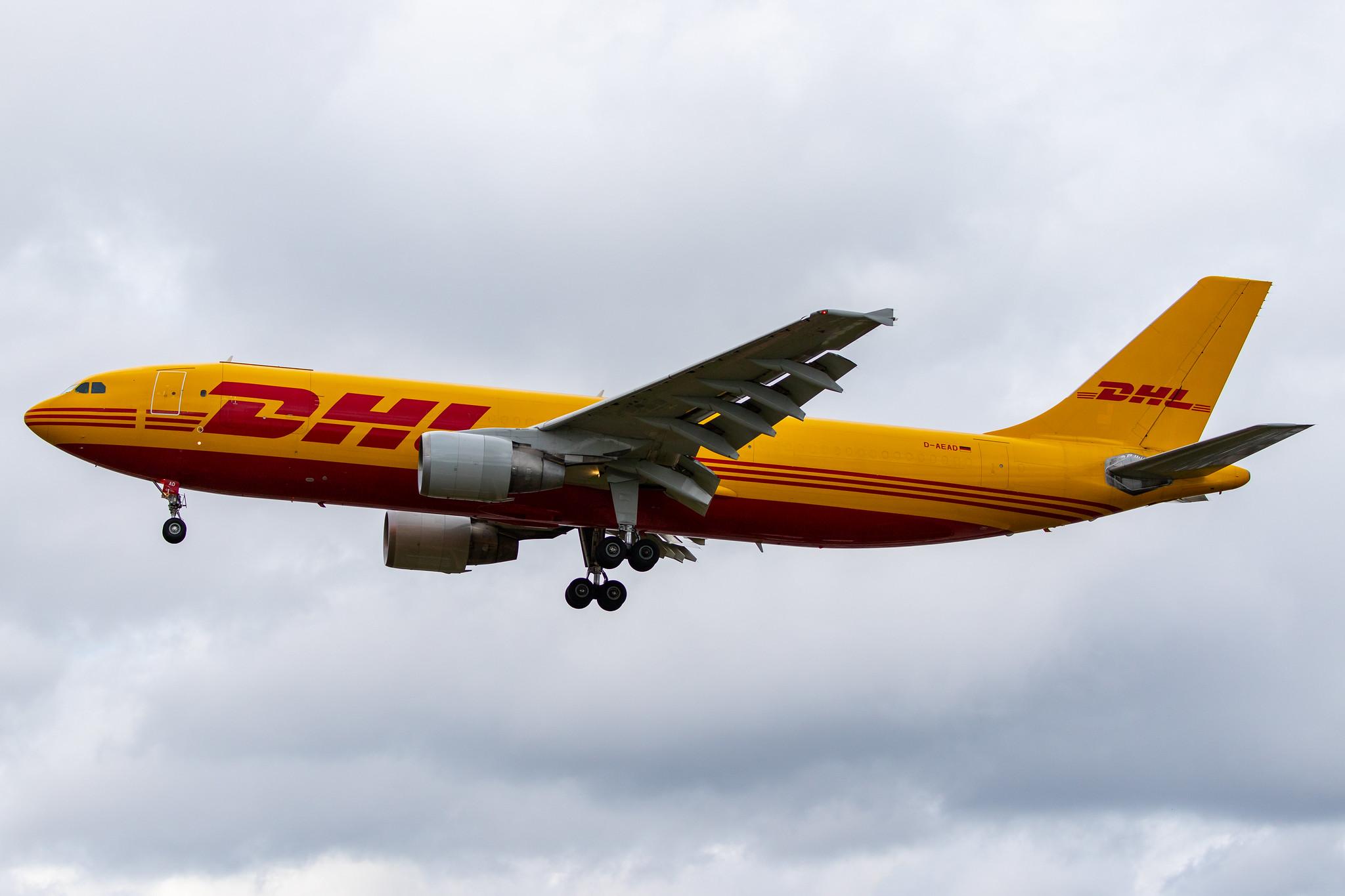 London Heathrow Airport: DHL (D0 / DHK) | Operator: European Air Transport |  Airbus A300B4-622R(F) A306 | D-AEAD | MSN 617