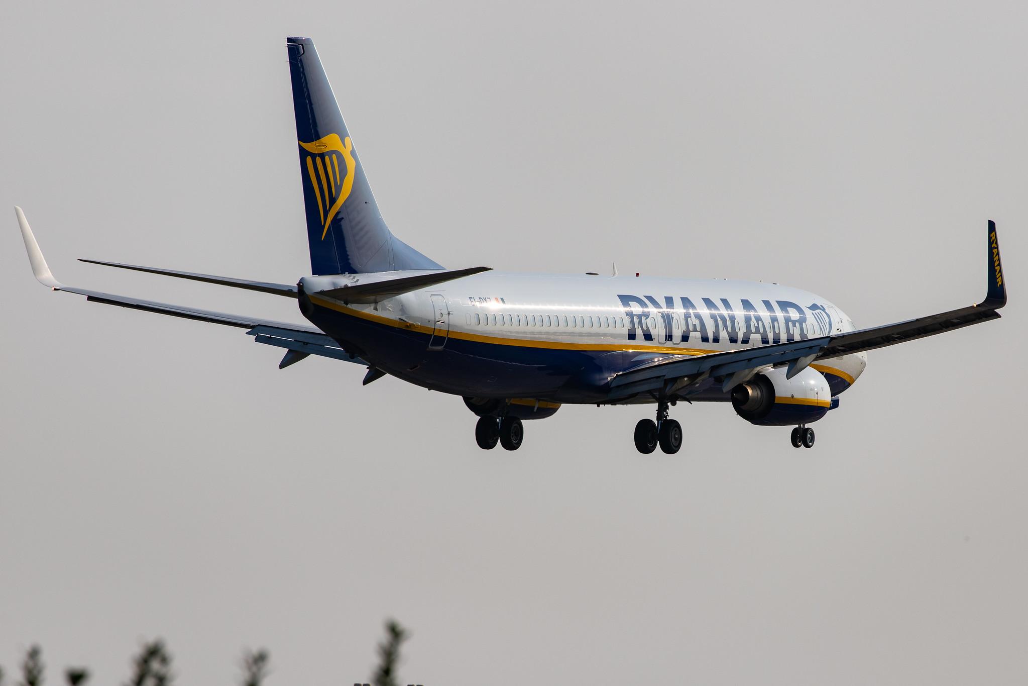 Hamburg Airport: Ryanair (FR / RYR) |  Boeing 737-8AS B738 | EI-DYZ | MSN 37518