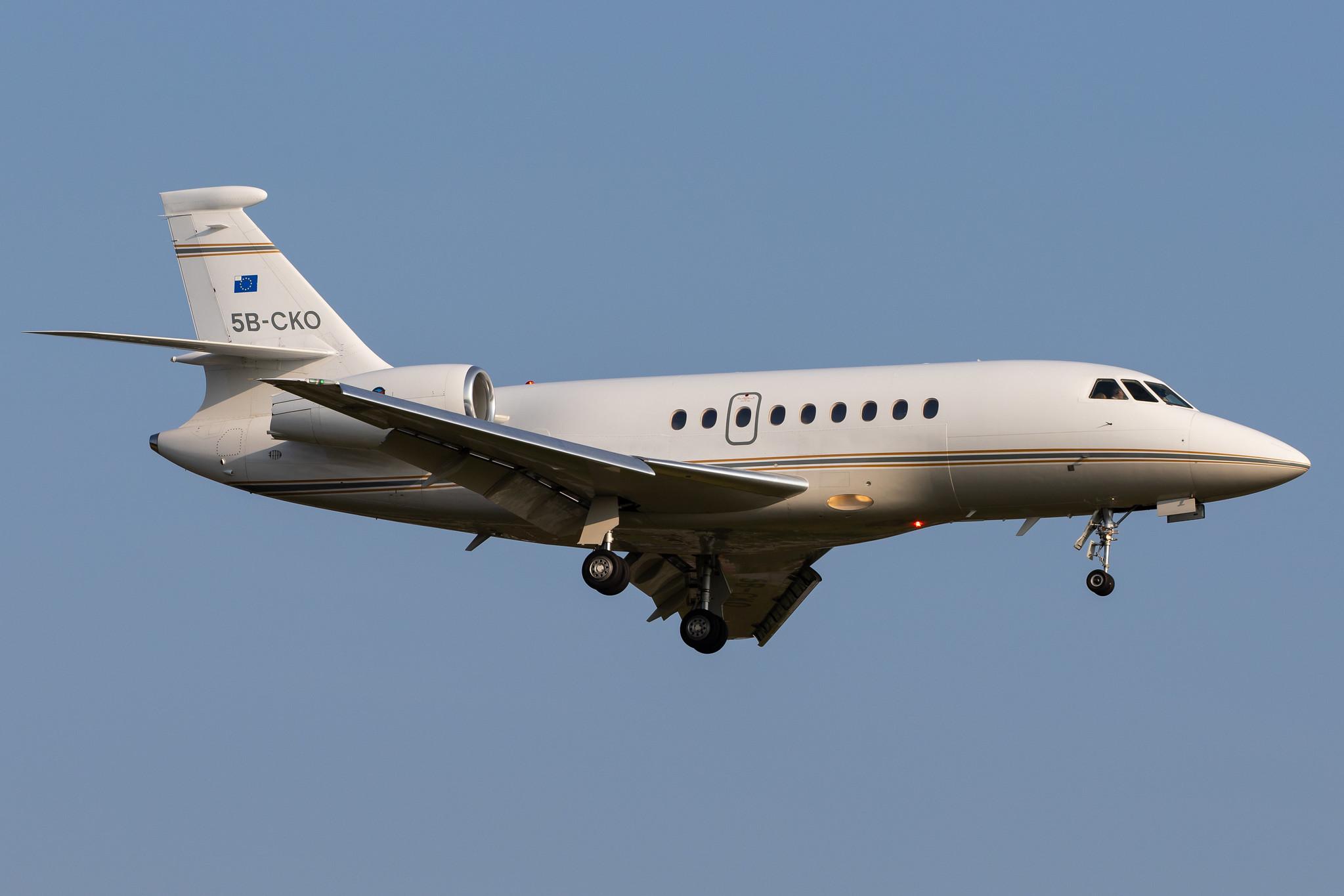 Hamburg Airport: Private owner |  Dassault Falcon 2000EX F2TH | 5B-CKO | MSN 96