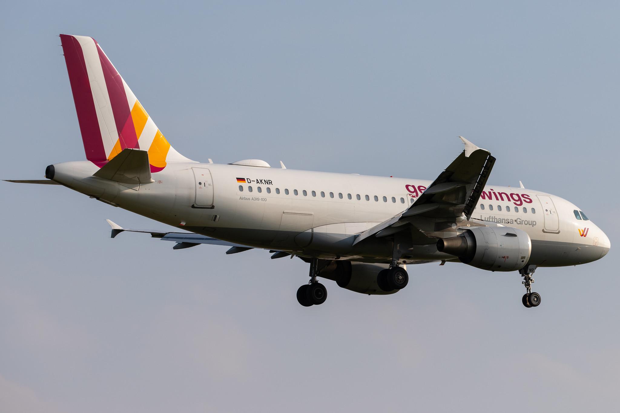 Hamburg Airport: Eurowings (EW / EWG) | Operator: Germanwings |  Airbus A319-112 A319 | D-AKNR | MSN 1209