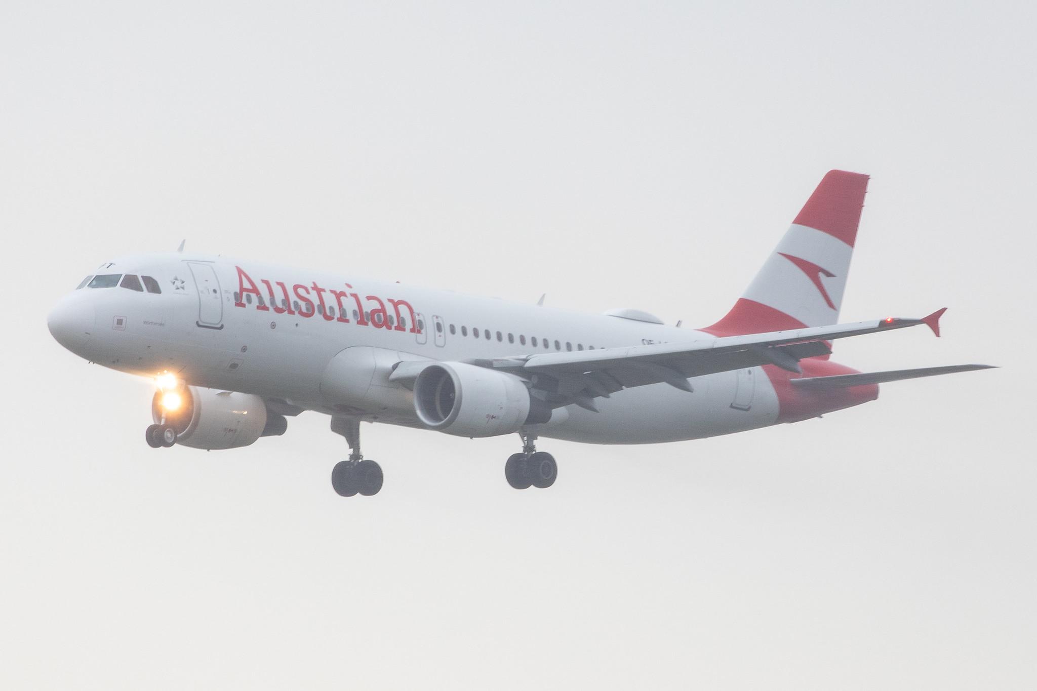 Hamburg Airport: Austrian Airlines (OS / AUA) |  Airbus A320-214 A320 | OE-LBT | MSN 1387