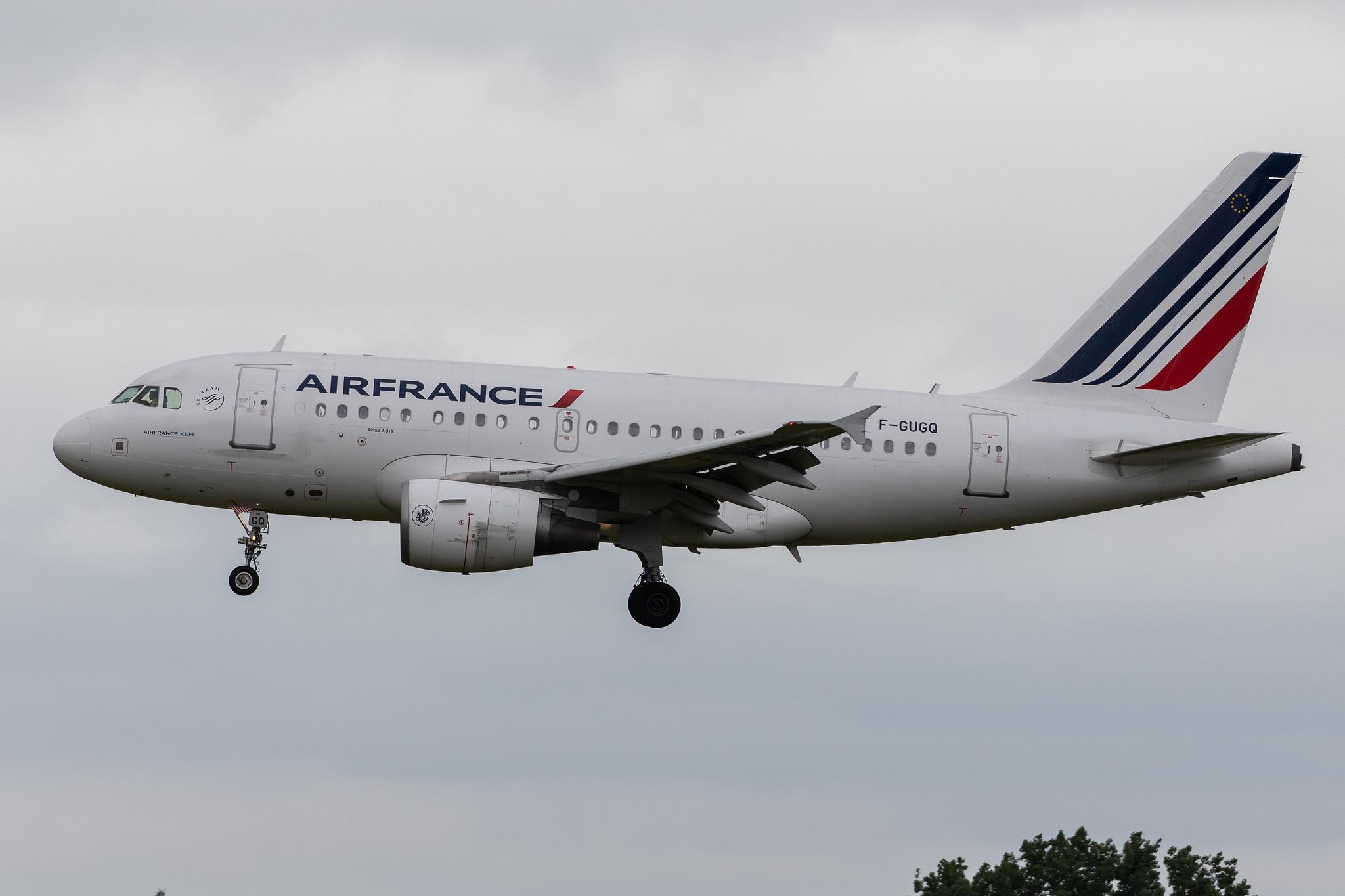 Hamburg Airport: Air France (AF / AFR) |  Airbus A318-111 A318 | F-GUGQ | MSN 2972