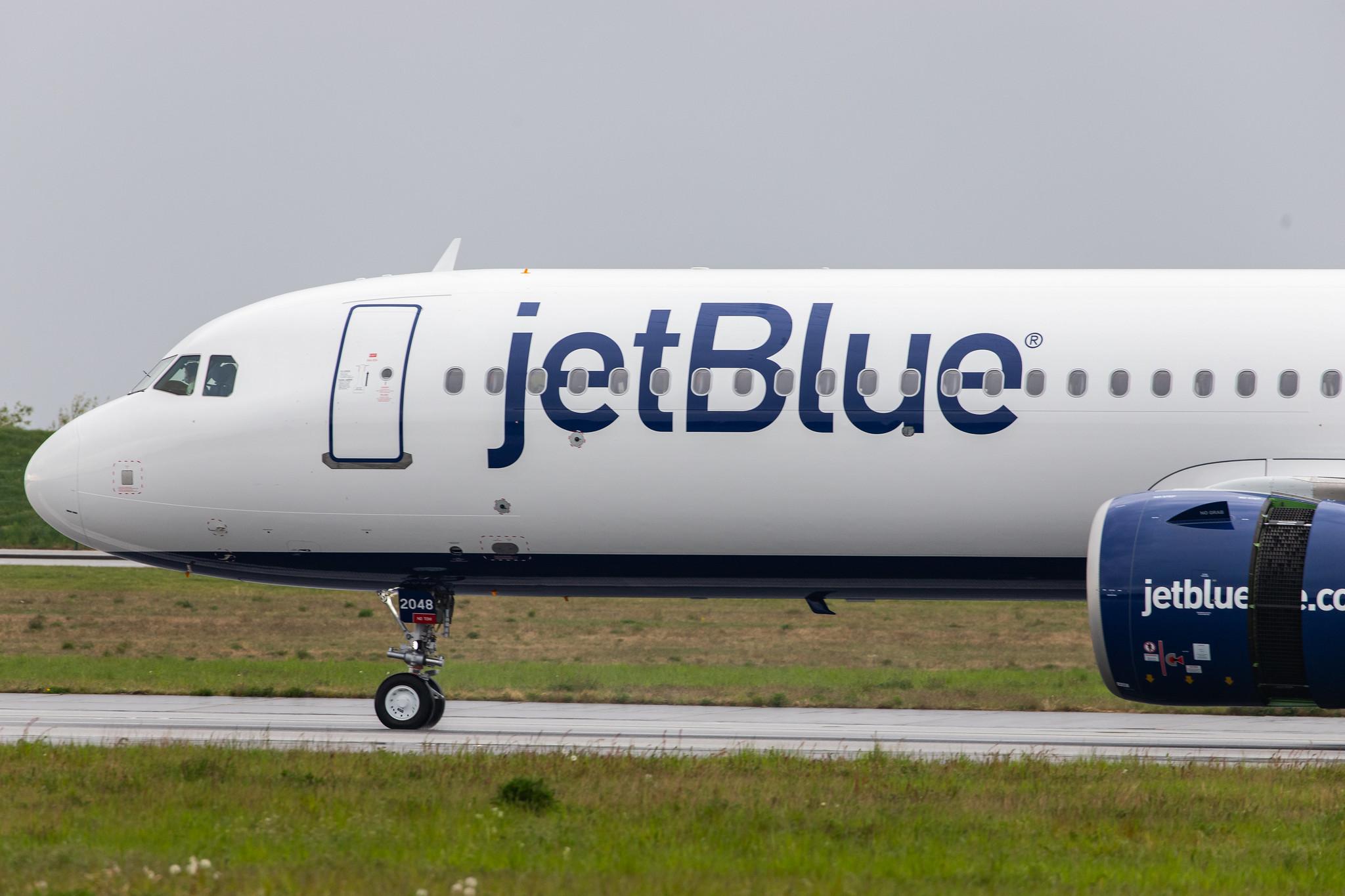 Flugplatz Hamburg-Finkenwerder: Airbus (/ AIB) |  Airbus A321-271NX A21N | D-AZAF | MSN 9377 (Future: JetBlue Airways B6 / JBU, N2048J)