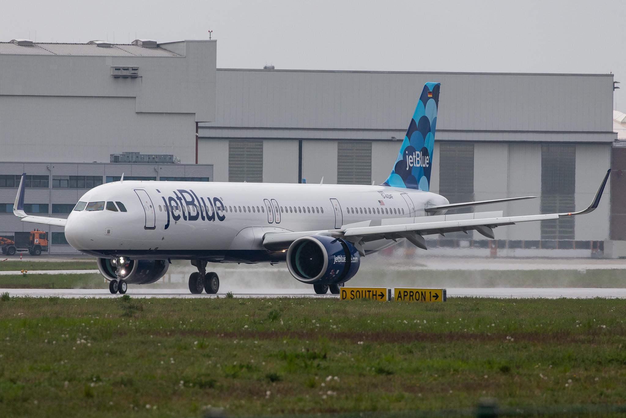 Flugplatz Hamburg-Finkenwerder: Airbus (/ AIB) |  Airbus A321-271NX A21N | D-AZAF | MSN 9377 (Future: JetBlue Airways B6 / JBU, N2048J)