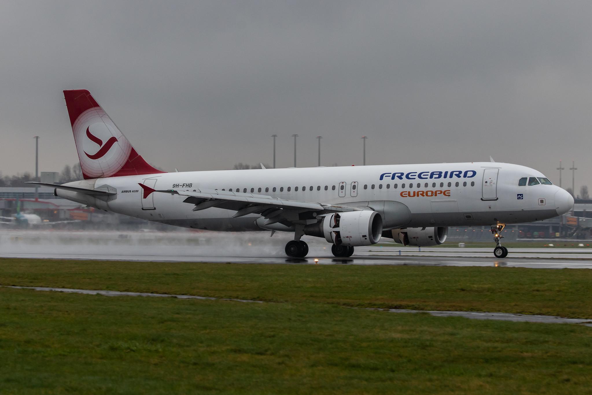 Hamburg Airport Apron: Freebird Airlines (FH / FHY) |  Airbus A320-214 A320 | 9H-FHB | MSN 3025