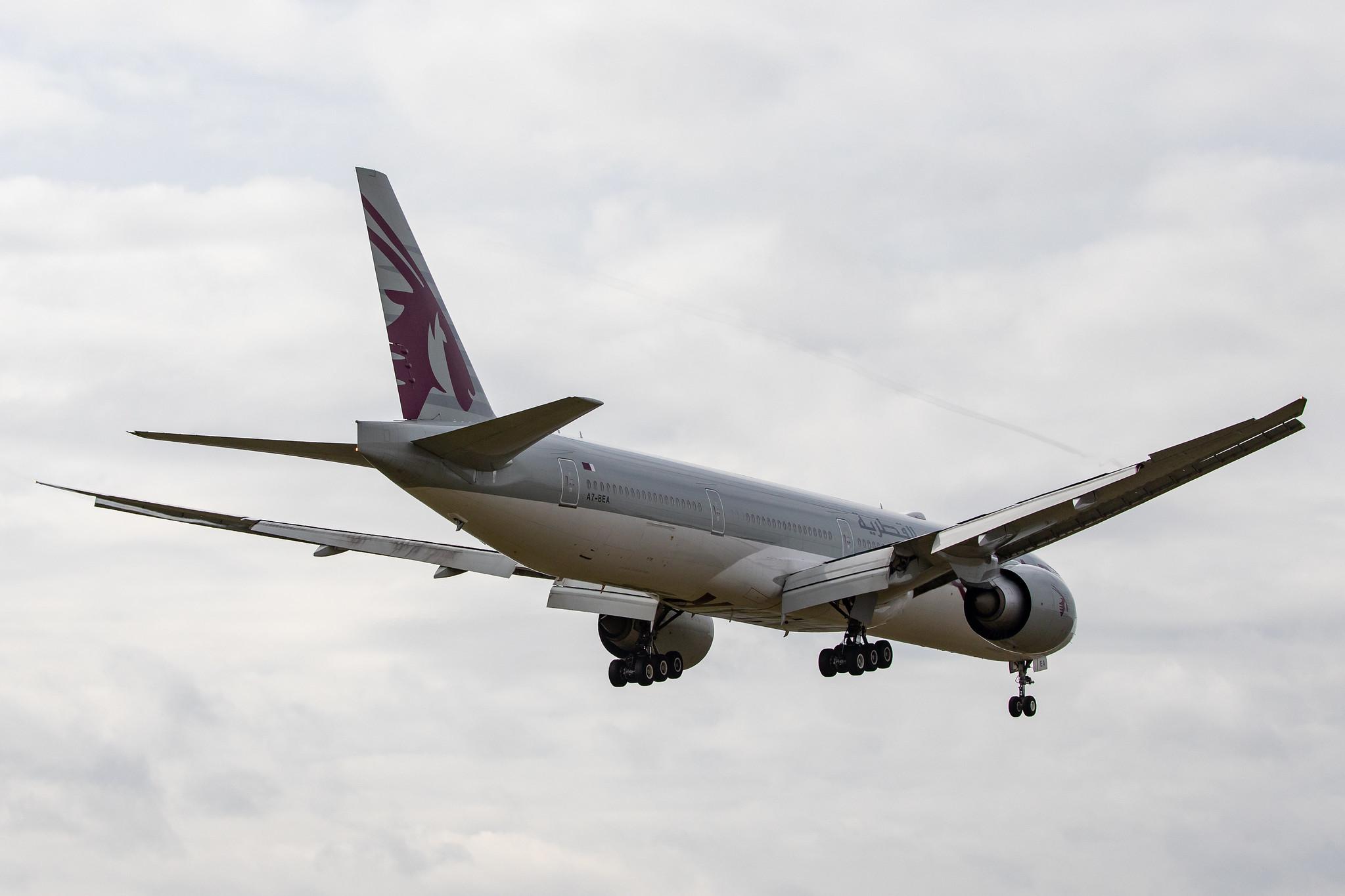 Flughafen Berlin Tegel (TXL): Qatar Airways (QR / QTR) |  Boeing 777-3DZ(ER) B77W | A7-BEA | MSN 41779