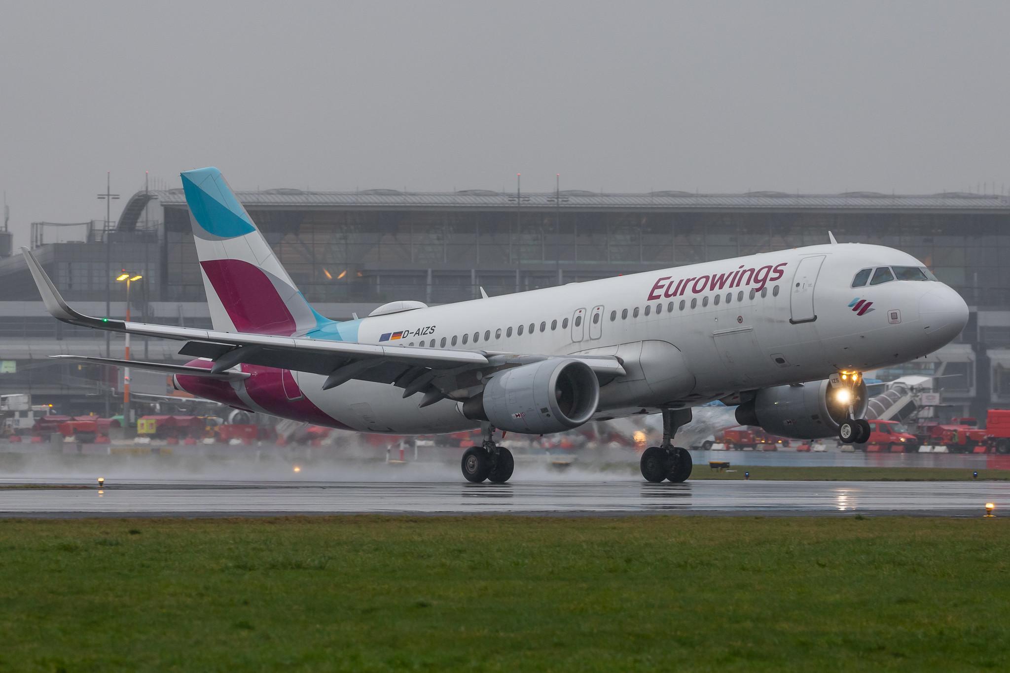 Hamburg Airport Apron: Eurowings (EW / EWG) |  Airbus A320-214 A320 | D-AIZS | MSN 5557