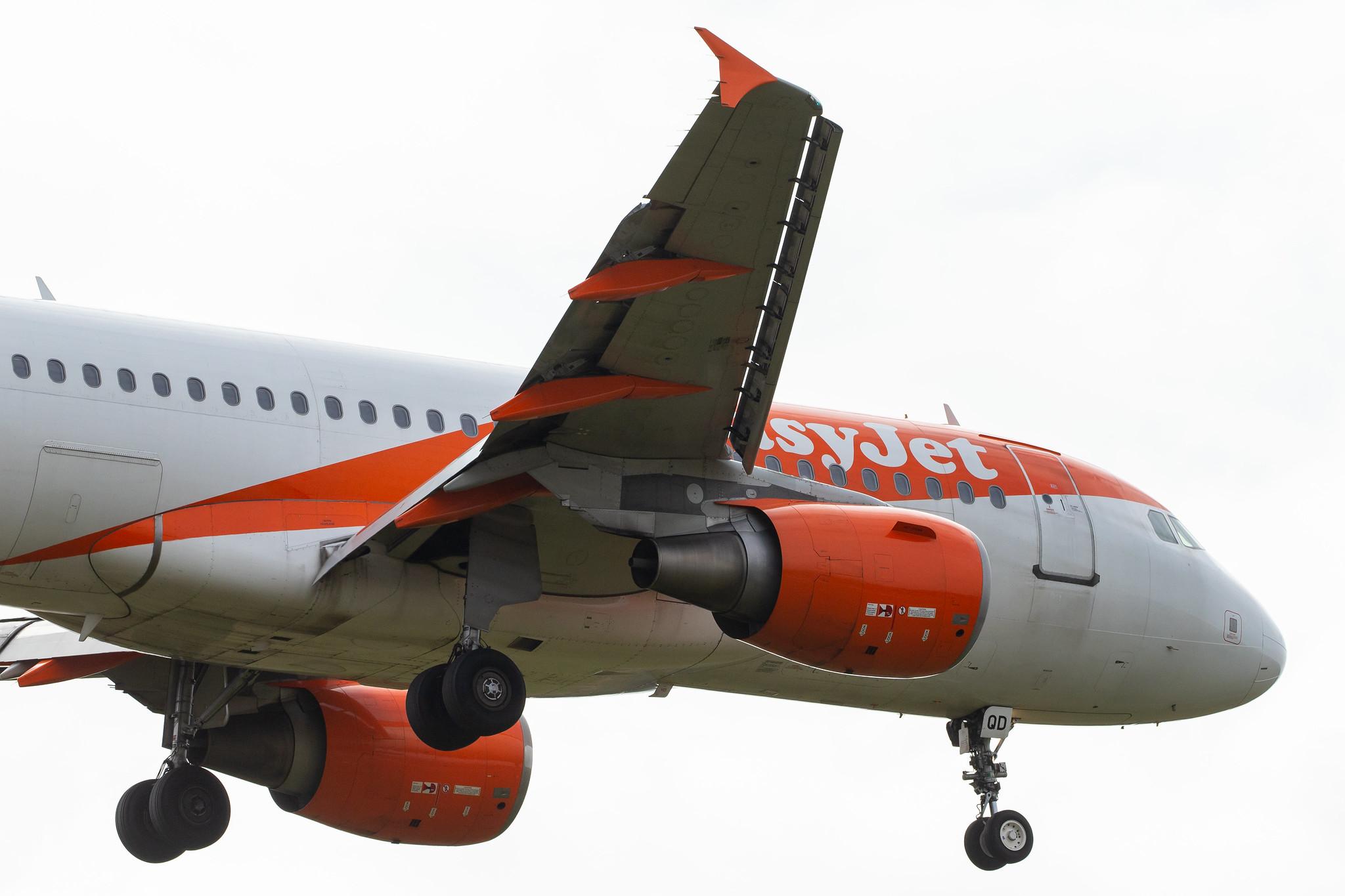Flughafen Berlin Tegel (TXL): easyJet (U2 / EZY) | Operator: easyJet Europe |  Airbus A319-111 A319 | OE-LQD | MSN 3763