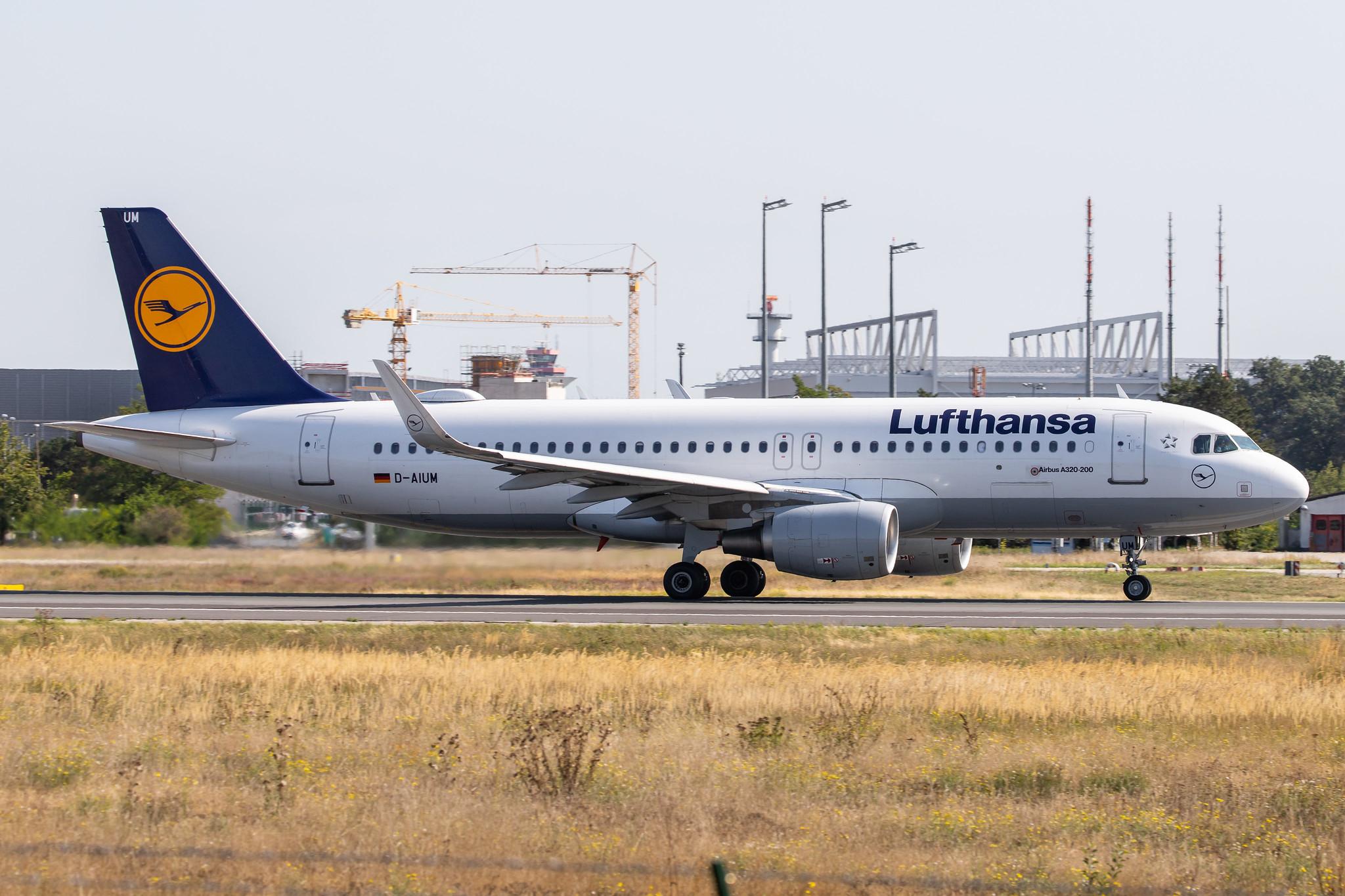 Frankfurt Airport: Lufthansa (LH / DLH) | Operator: Lufthansa CityLine |  Embraer E190LR E190 | D-AECG | MSN 19000368
