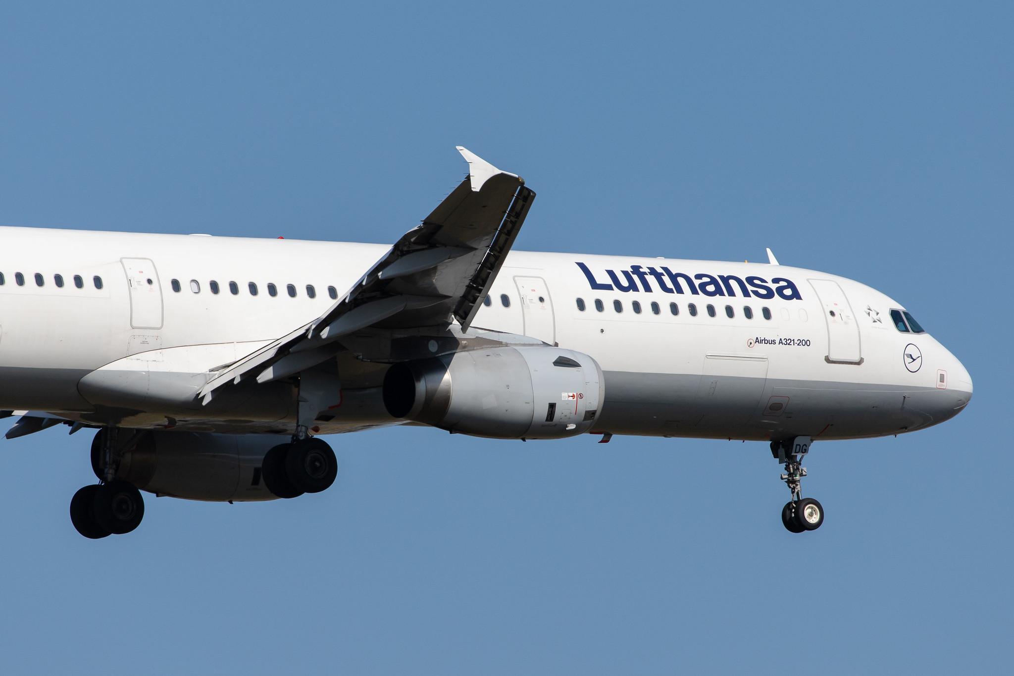 Frankfurt Airport: Lufthansa (LH / DLH) |  Airbus A321-231 A321 | D-AIDG | MSN 4672