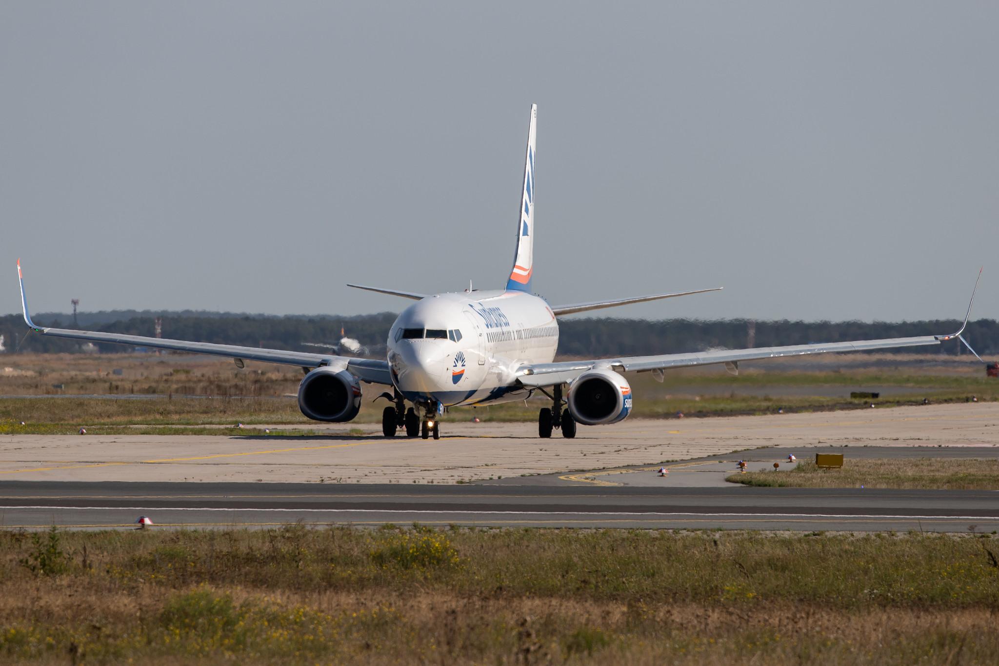 Frankfurt Airport: SunExpress (XQ / SXS) |  Boeing 737-8HC B738 | TC-SEK | MSN 61172