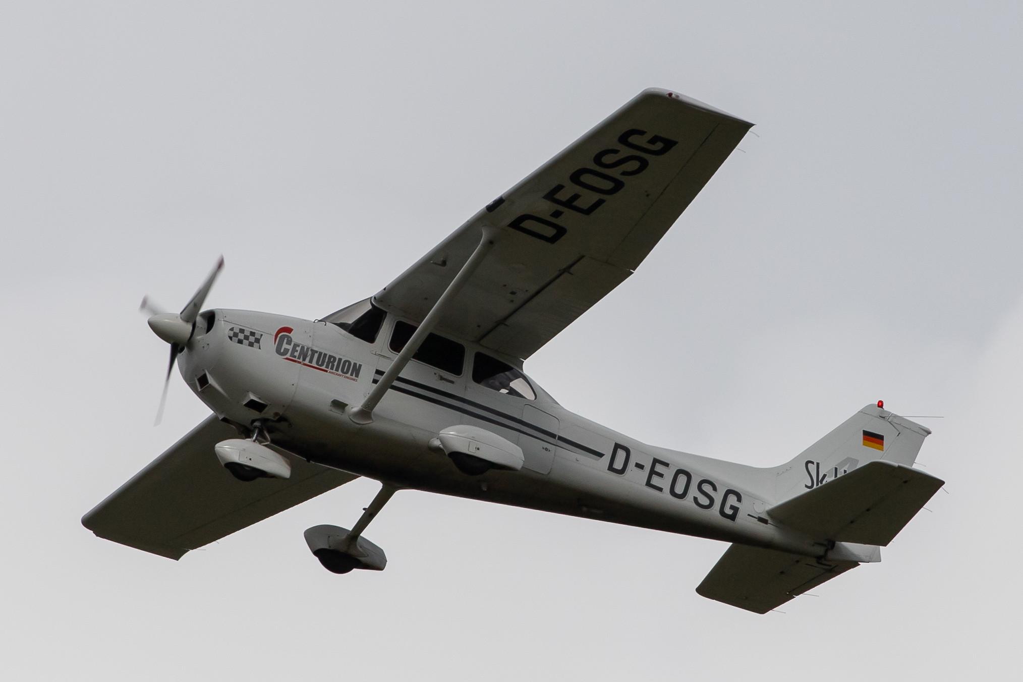 Hamburg Airport: Private Owner |  Cessna 172R Skyhawk II C172 | D-EOSG | MSN 17281200