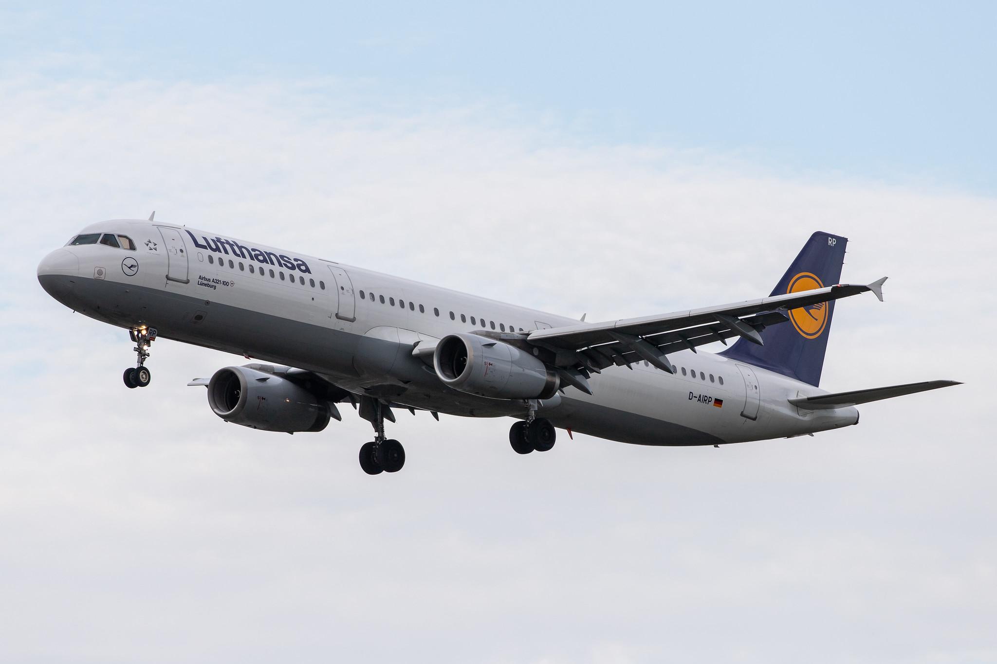 Frankfurt Airport: Lufthansa (LH / DLH) |  Airbus A321-131 A321 | D-AIRP | MSN 0564