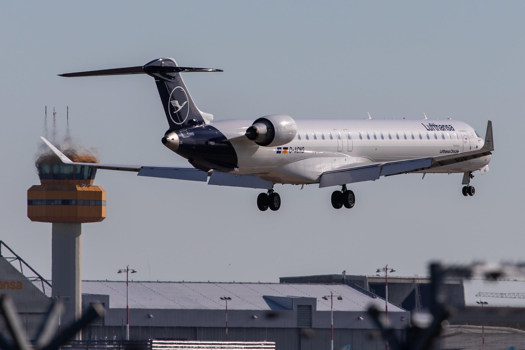 Hamburg Airport: Lufthansa (LH / DLH) | Operator: Lufthansa CityLine |  Bombardier CRJ-900LR CRJ9 | D-ACNQ | MSN 15260