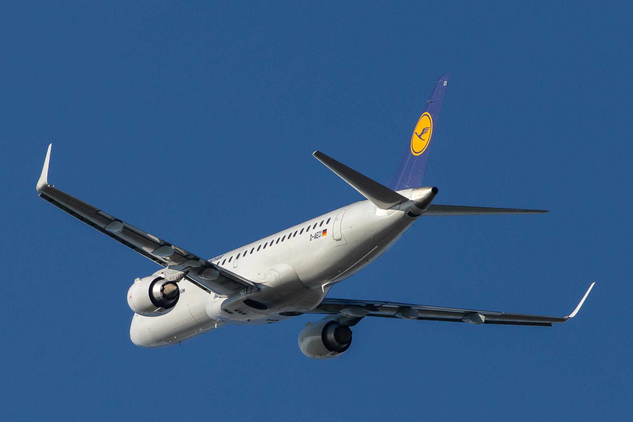 Hamburg Airport: Lufthansa (LH / DLH) | Operator: Lufthansa CityLine |  Embraer E190LR E190 | D-AECI | MSN 19000381