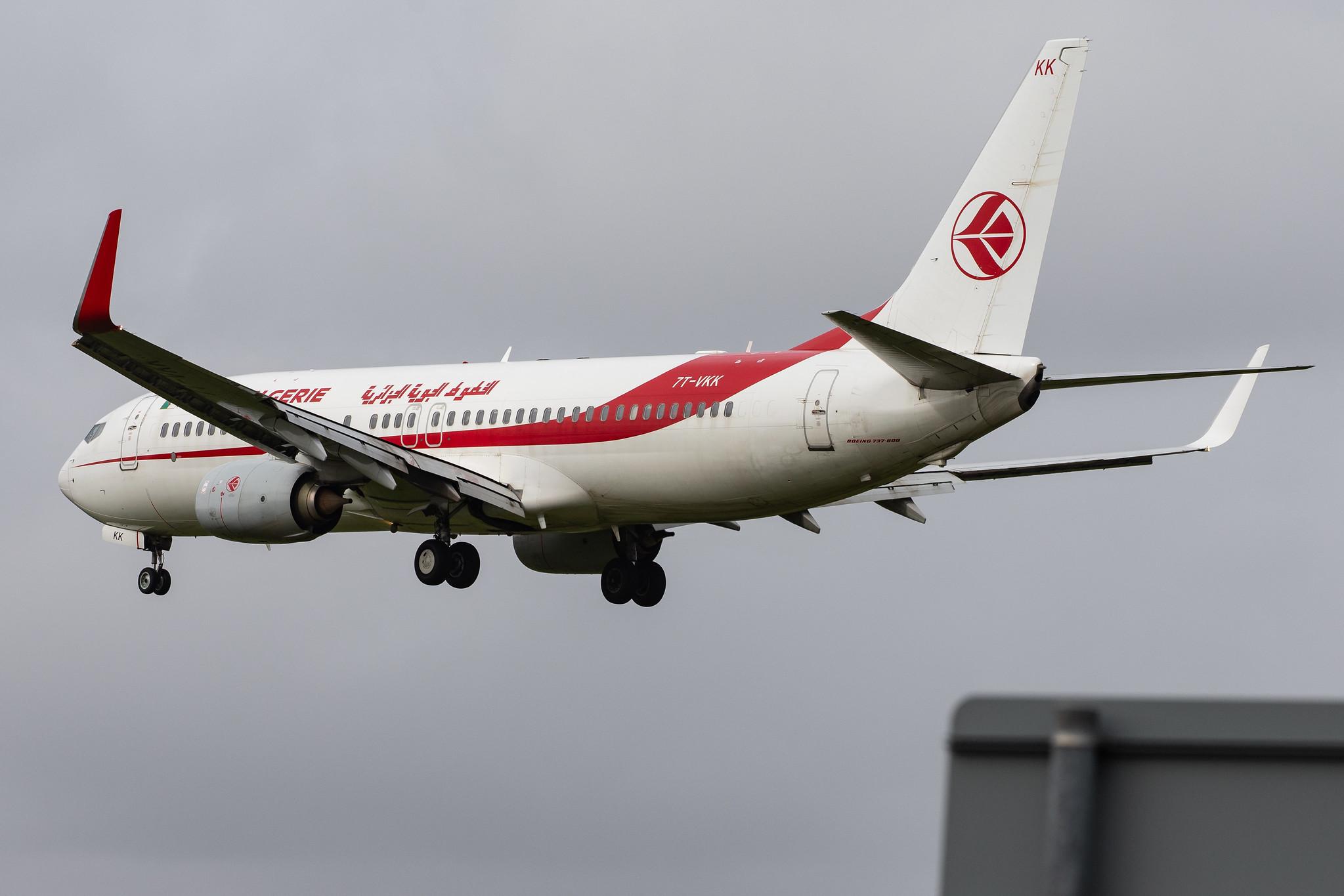 London Heathrow Airport: Air Algerie (AH / DAH) |  Boeing 737-8D6 B738 | 7T-VKK | MSN 60747