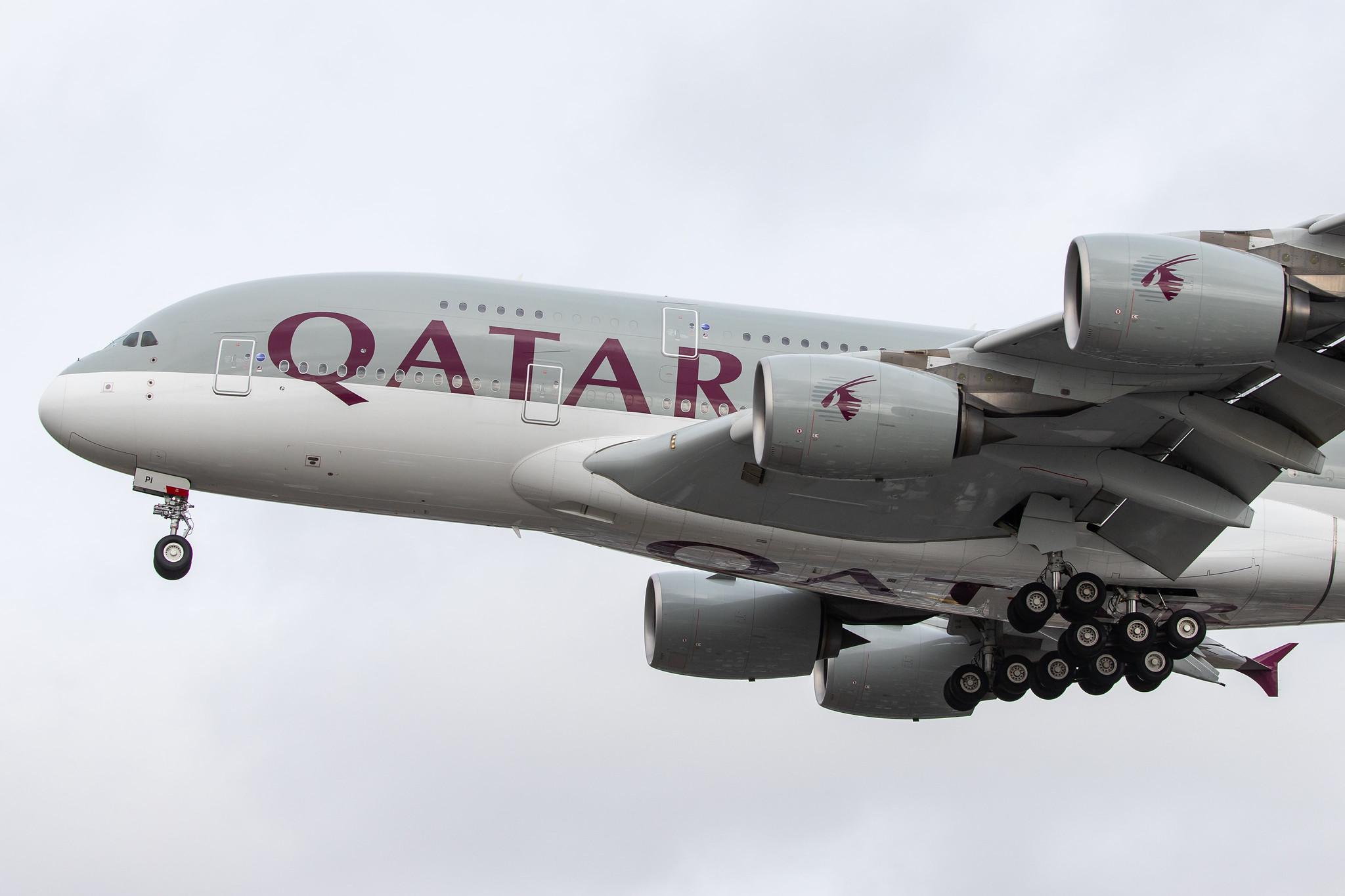 London Heathrow Airport: Qatar Airways (QR / QTR) |  Airbus A380-861 A388 | A7-API | MSN 235