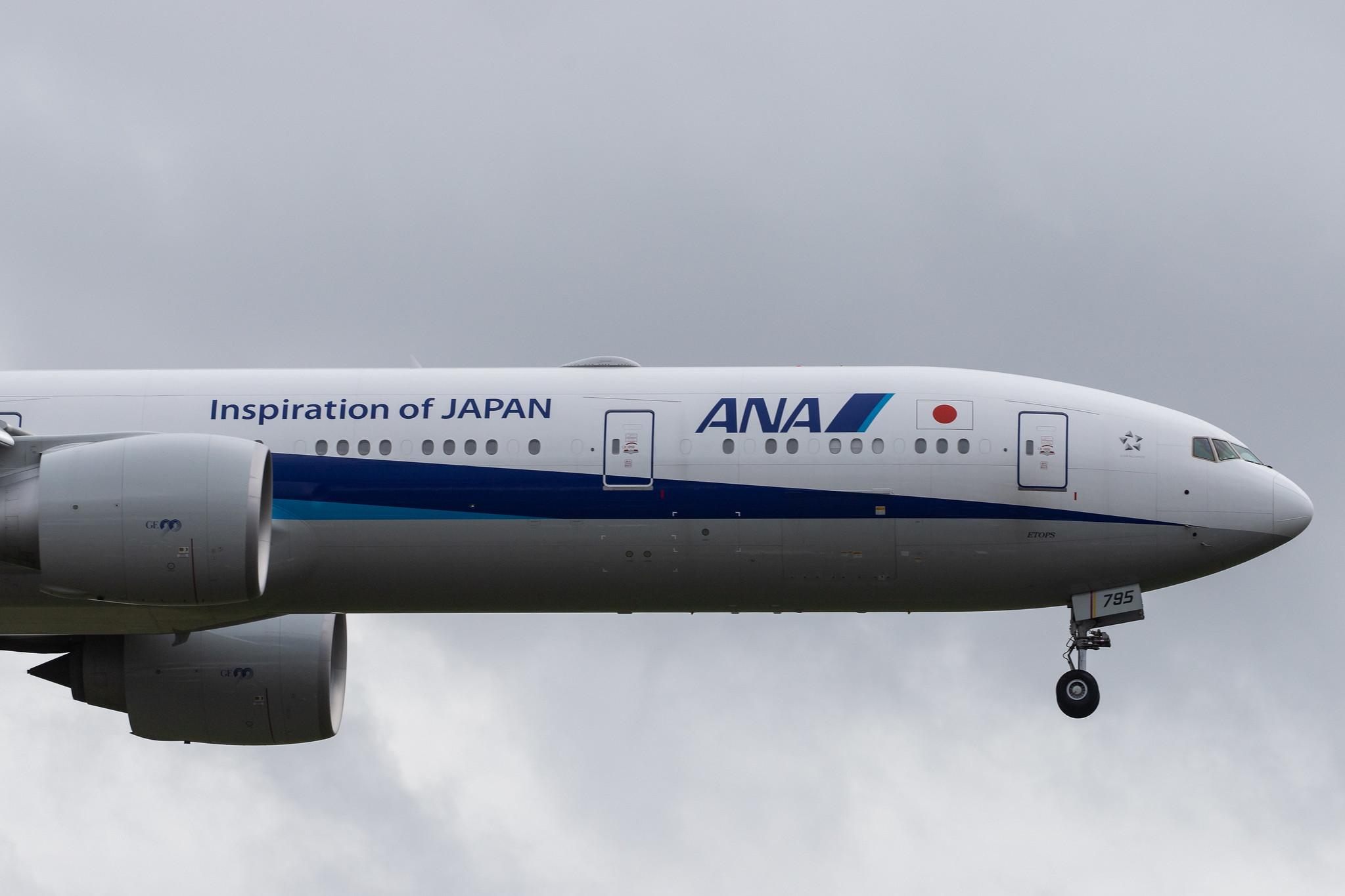 London Heathrow Airport: All Nippon Airways (NH / ANA) |  Boeing 777-300(ER) B77W | JA795A | MSN 61514