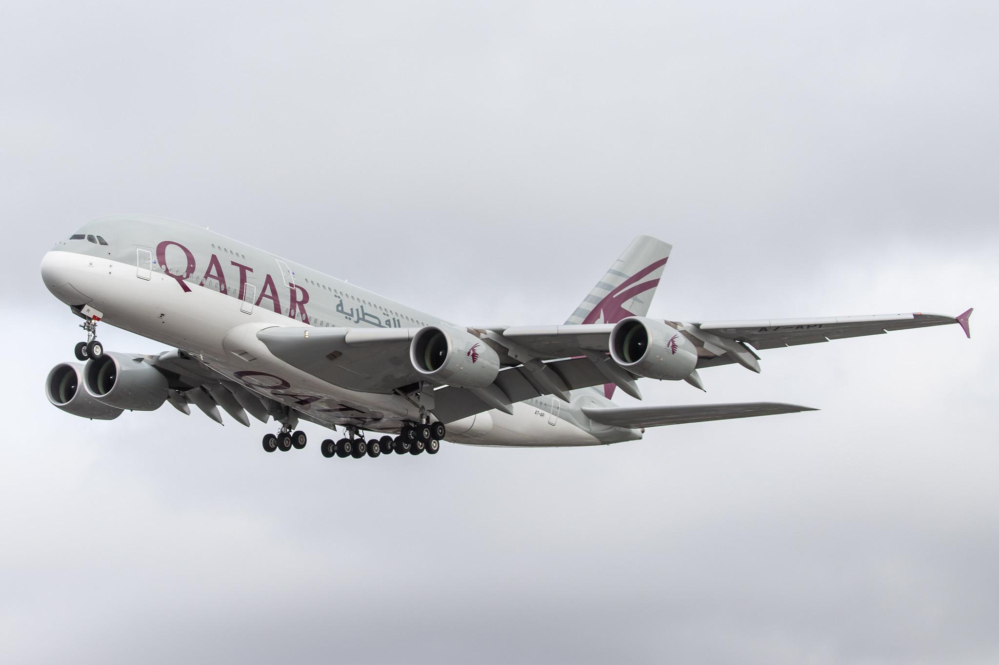 London Heathrow Airport: Qatar Airways (QR / QTR) |  Airbus A380-861 A388 | A7-API | MSN 235