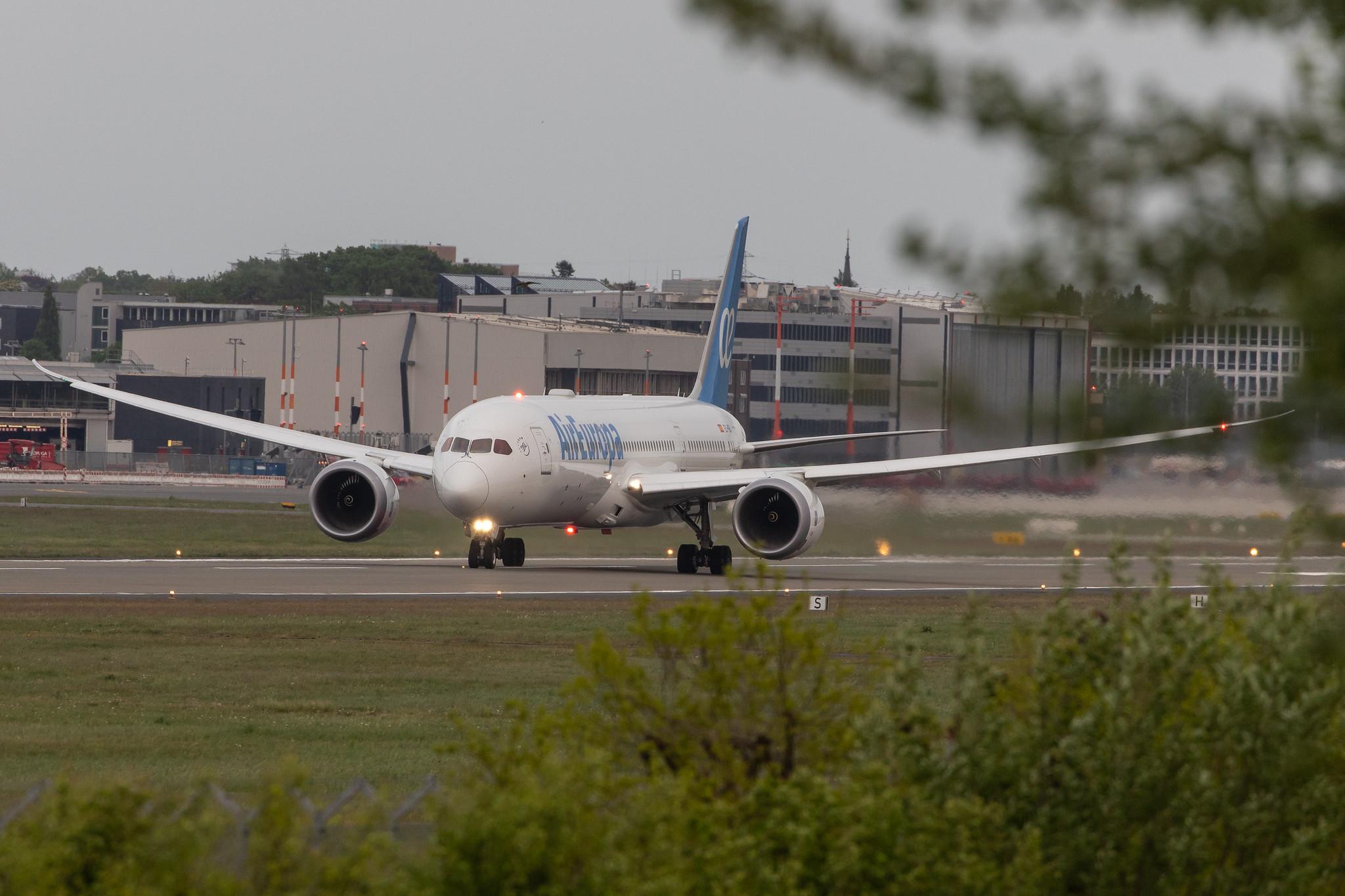 Hamburg Airport: Air Europa (UX / AEA) |  Boeing 787-9 Dreamliner B789 | EC-NEI | MSN 65249