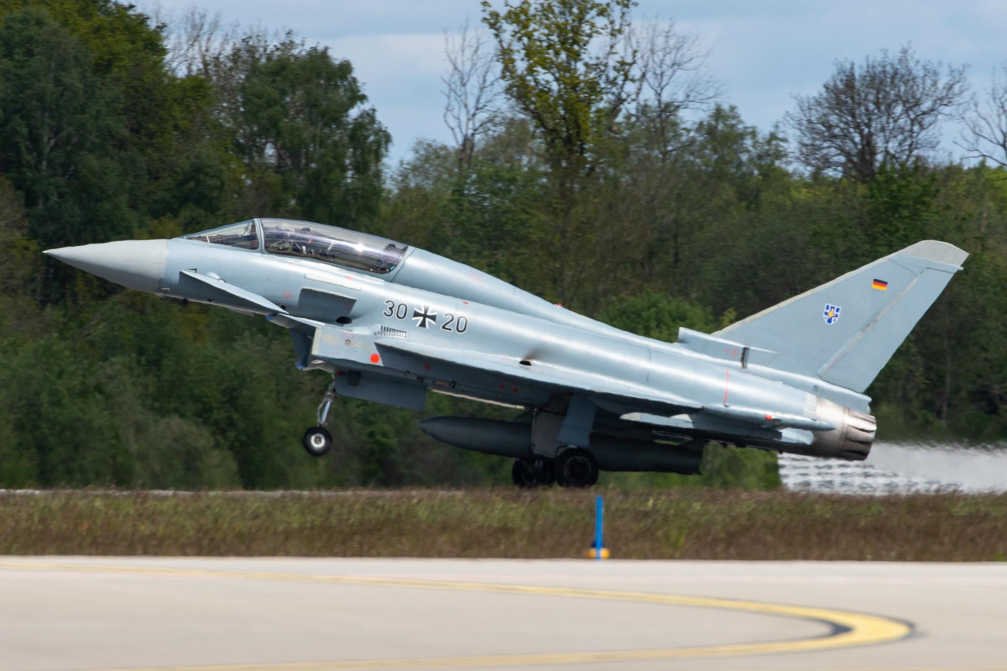 Flughafen Rostock-Laage: German Air Force | Eurofighter Typhoon EF2000 EUFI  | 30+20 | MSN GT0009